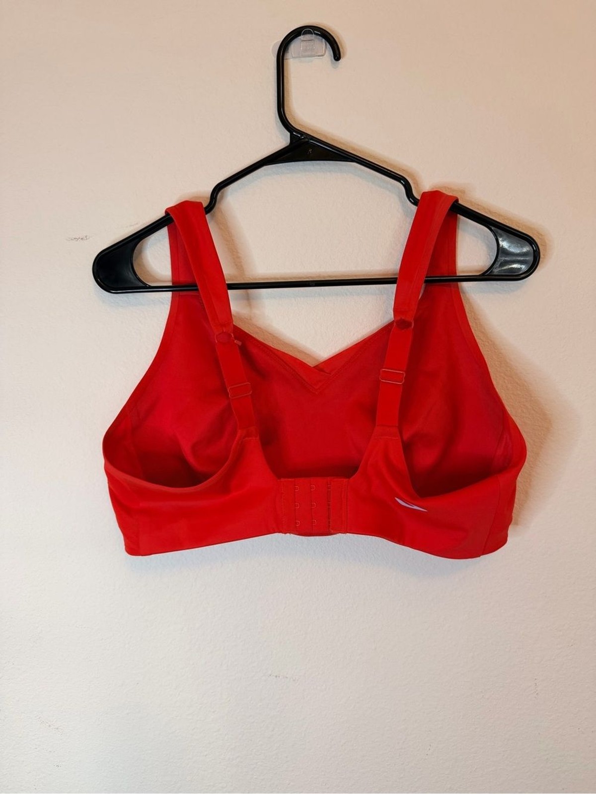 Brooks Convertible Sports Bra Red 38E High Impact Running Wireless