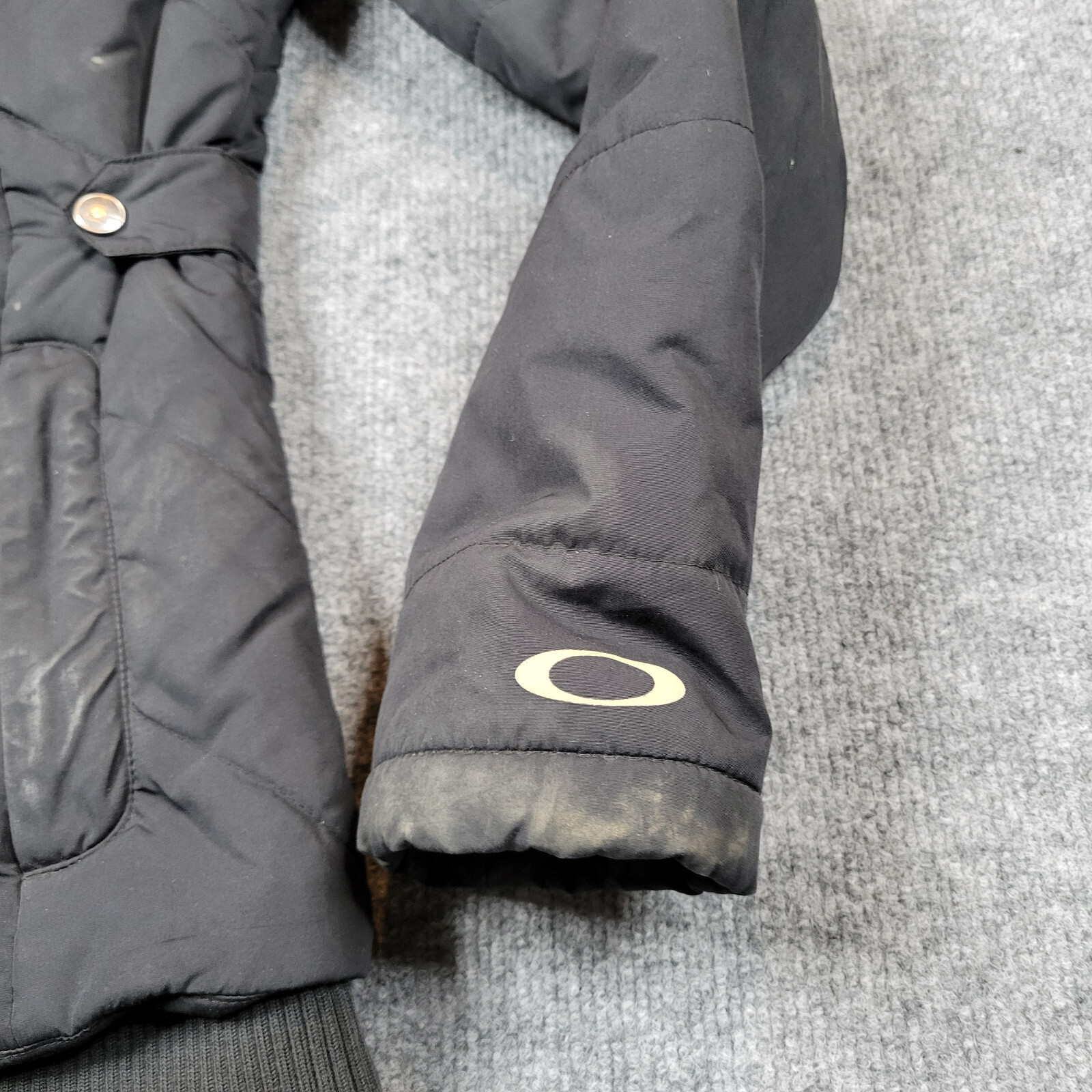 Oakley Jacket Womens Small Black Zip Winter Coat Insulated Pockets Outdoor READ*