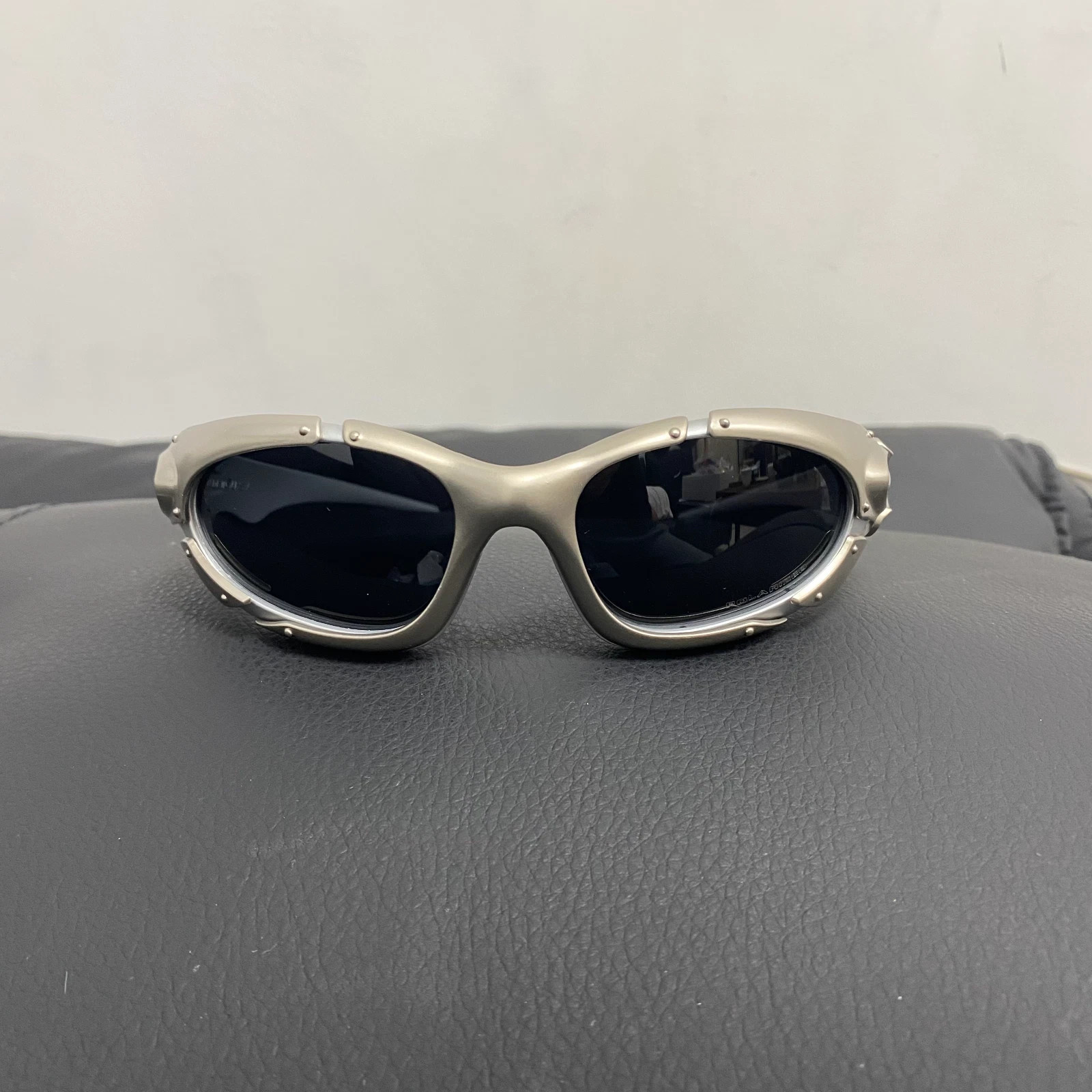 Vintage Oakley 90s Plate sunglasses Polarized Black Lens Y2K GorpCore Hypev