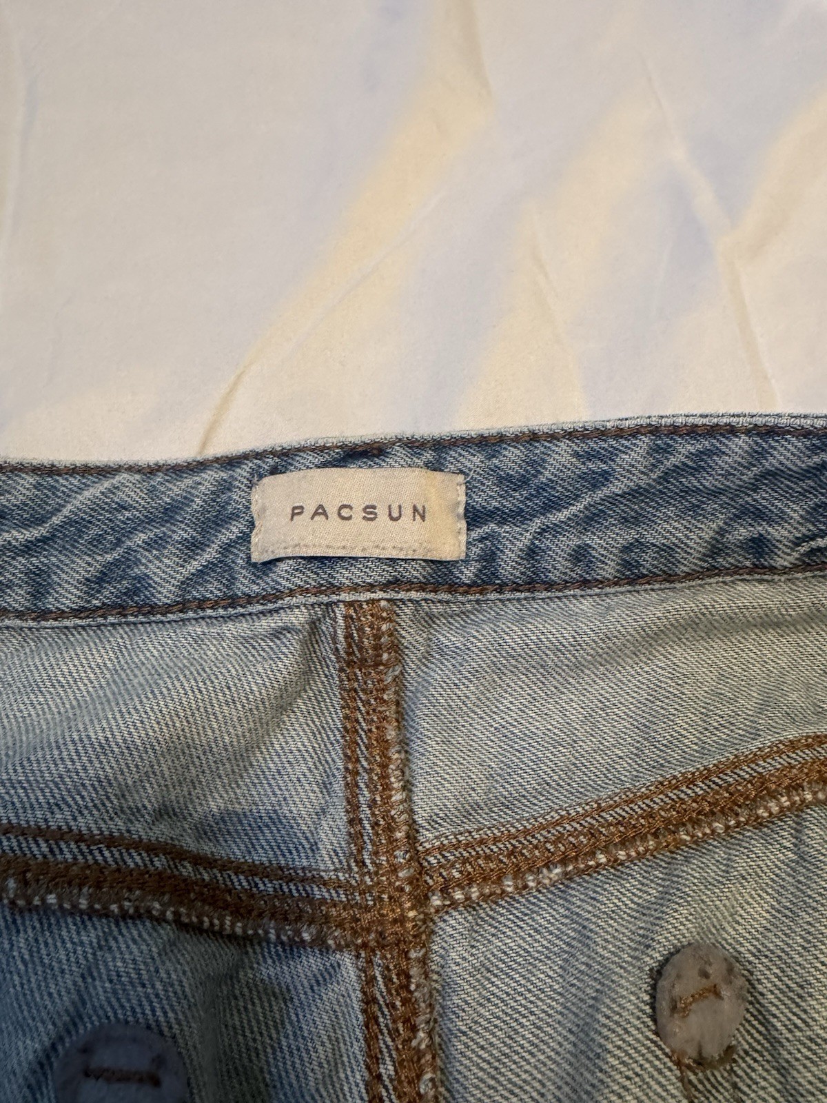 PacSun Women’s Blue Light Wash Low Rise Wide-Leg Jeans 5-Pocket Button Zip