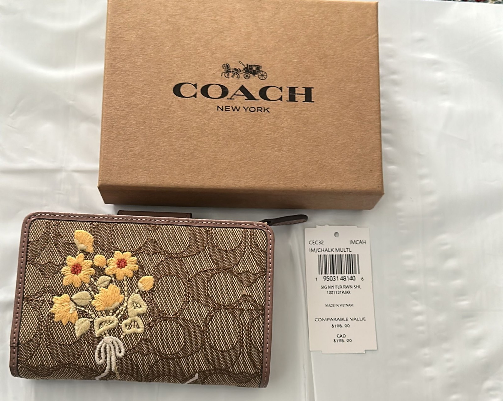 Brand New Coach Medium Corner Zip Wallet Signature Jacquard w Floral Embroidery