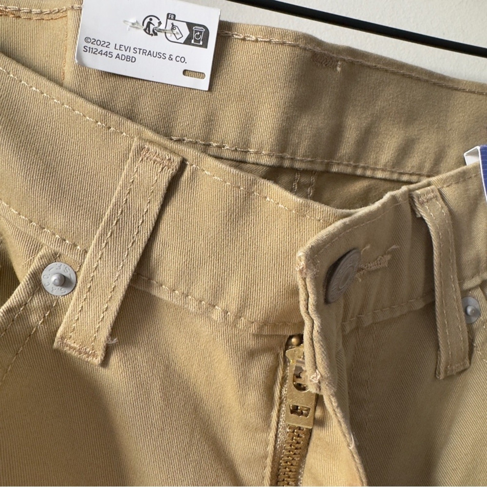 Levi’s 511 Slim All Seasons Tech Pants Tan Straight-Leg Stretch 28×30 Pockets