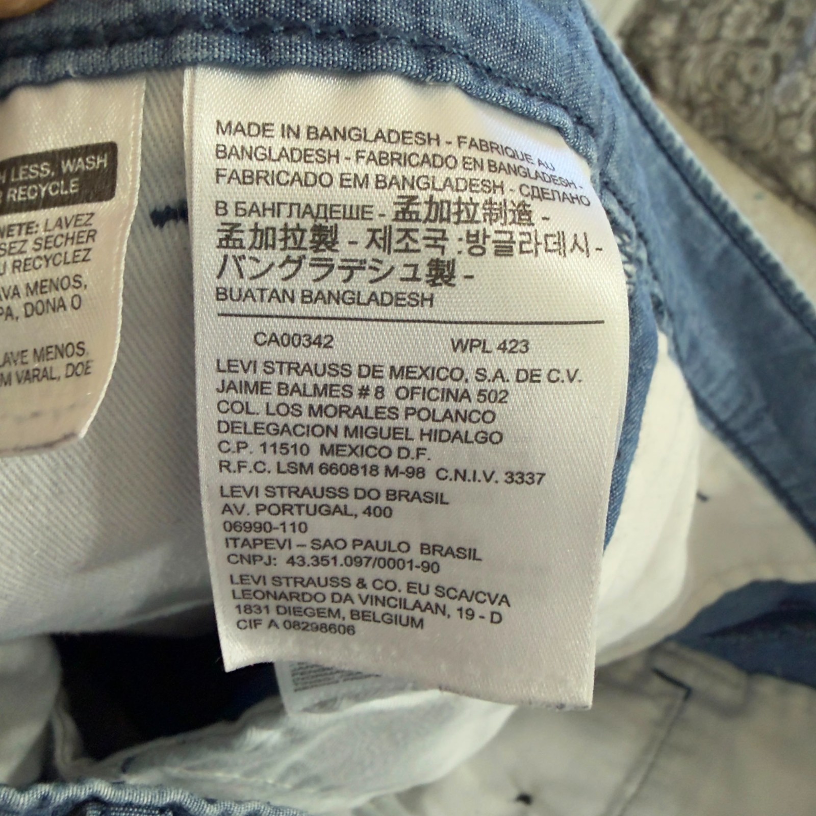 Levi’s Chino Light Wash Shorts Mens 30 Zipper fly