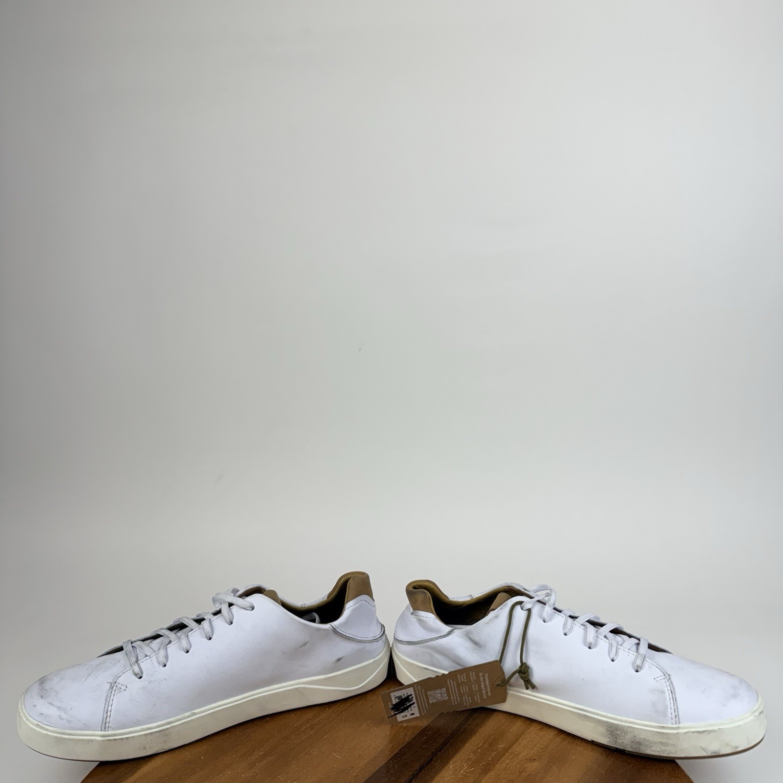 New NWT Mens Olukai Lae’ahi Li ‘Ili White Leather Casual Sneakers Size 11 M