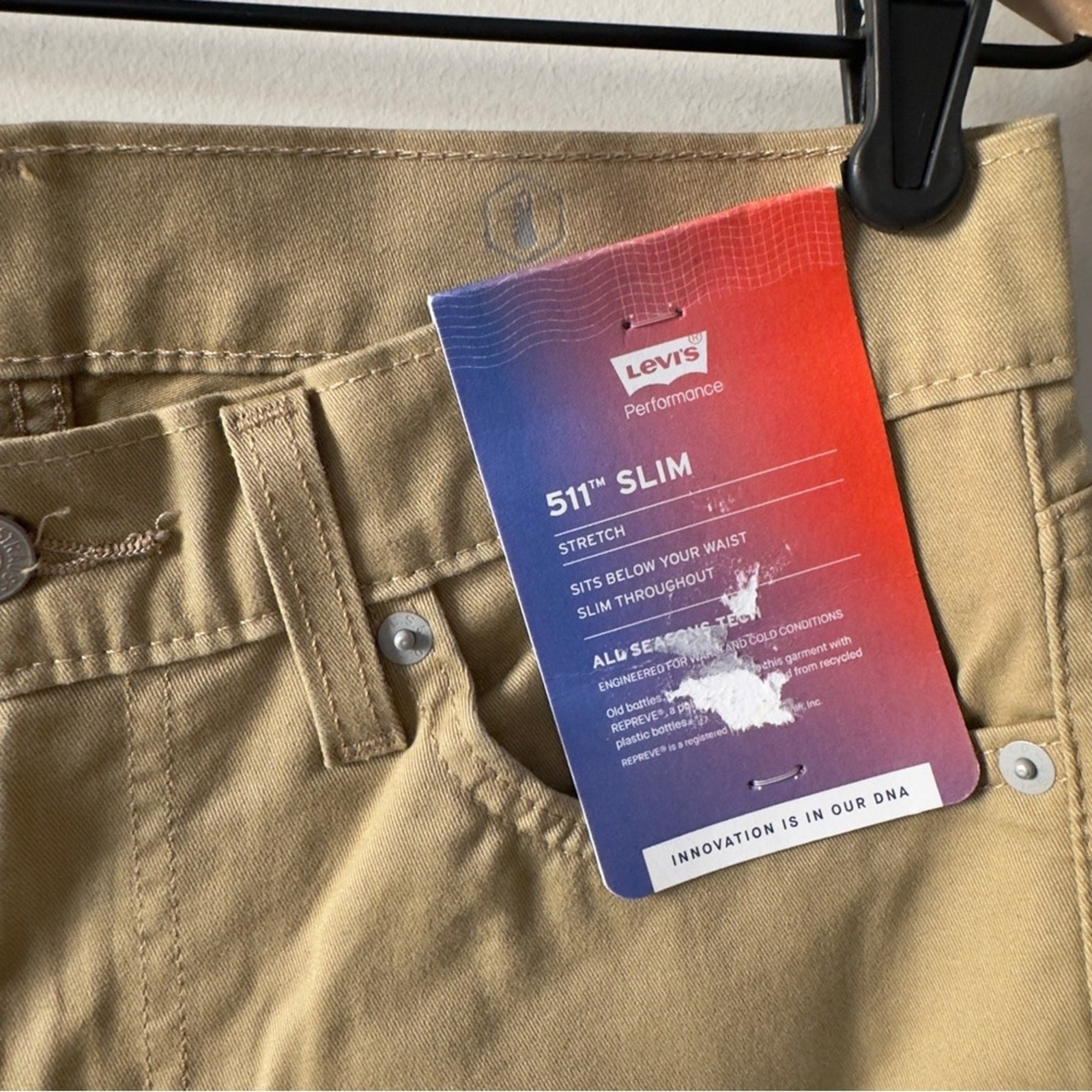 Levi’s 511 Slim All Seasons Tech Pants Tan Straight-Leg Stretch 28×30 Pockets