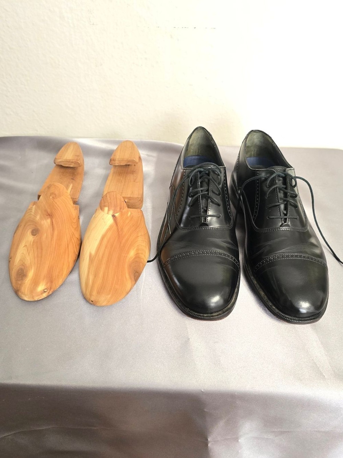 Bostonian Black Cap-Toe Leather Oxford Dress Shoes