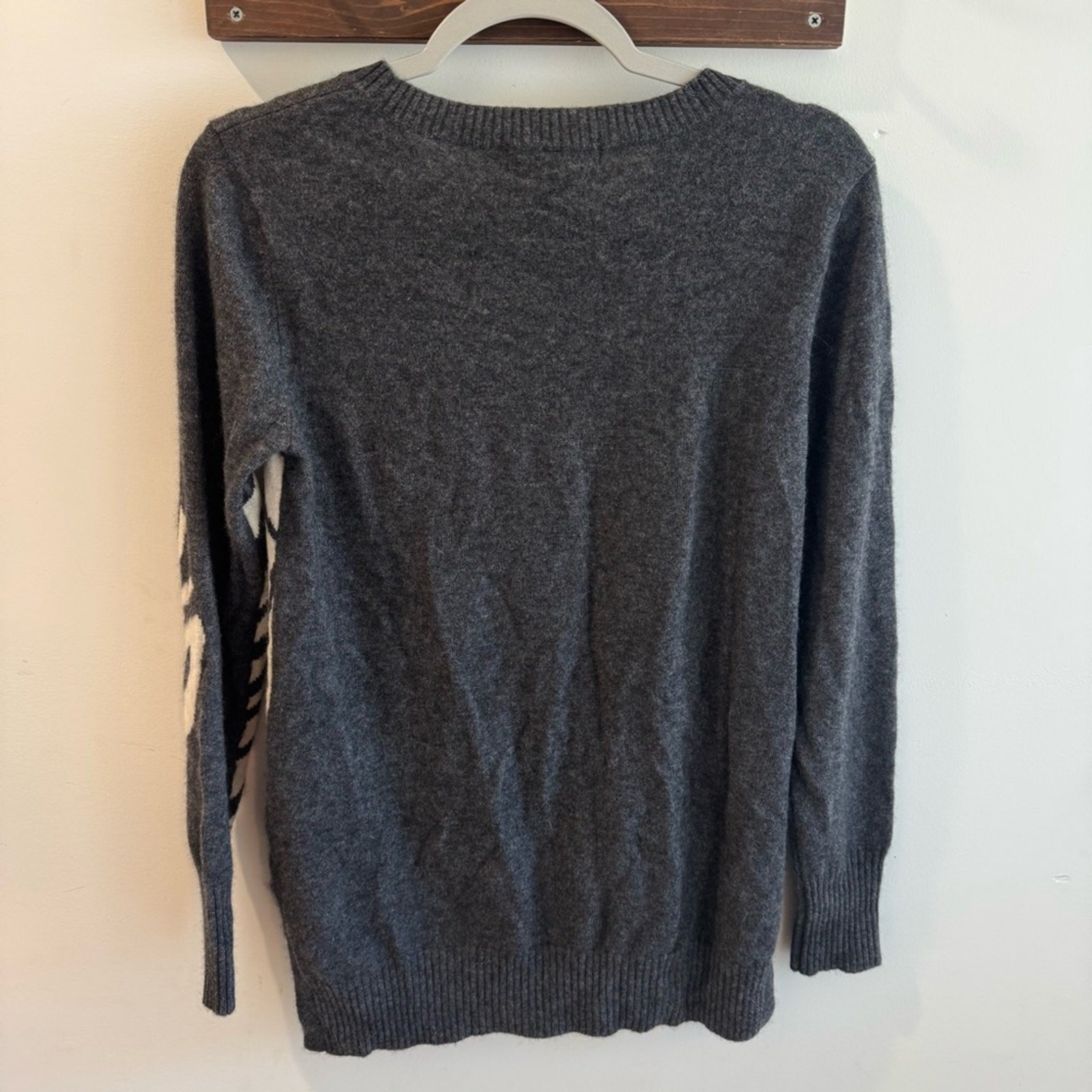 Peck & Peck 2 Ply 100% Cashmere Gray Zebra Sweater Small