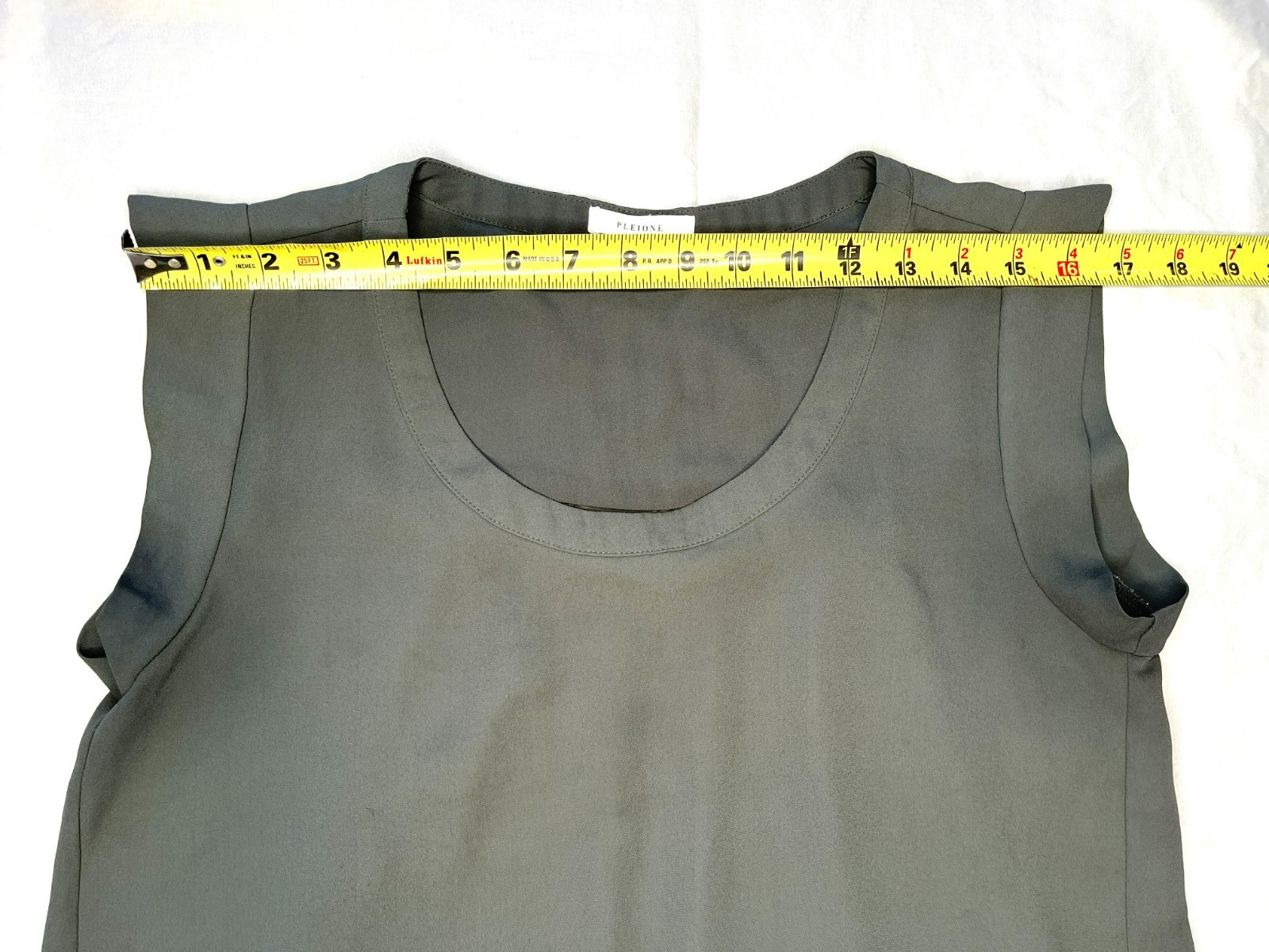 Women’s Pleione Cap Sleeve Blouse Green Size XS round neck , pleated back