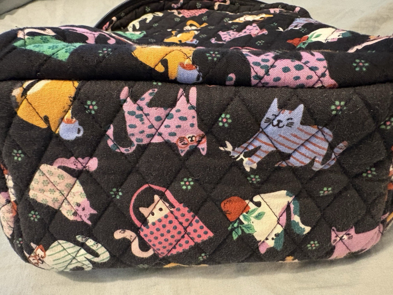 vera bradley Quilted Vibrant Cat Print Backpack With Matching Zip Wallet Black