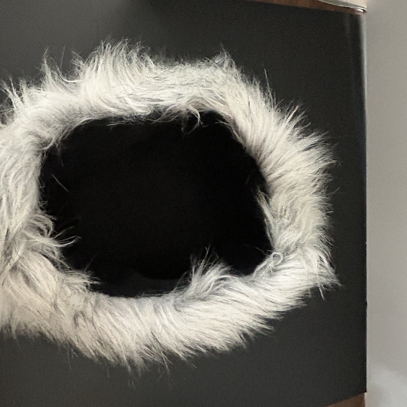 Fluffy Furs EU Faux Arctic Fox Fur Hat Medium Winter Glam Mob Wife