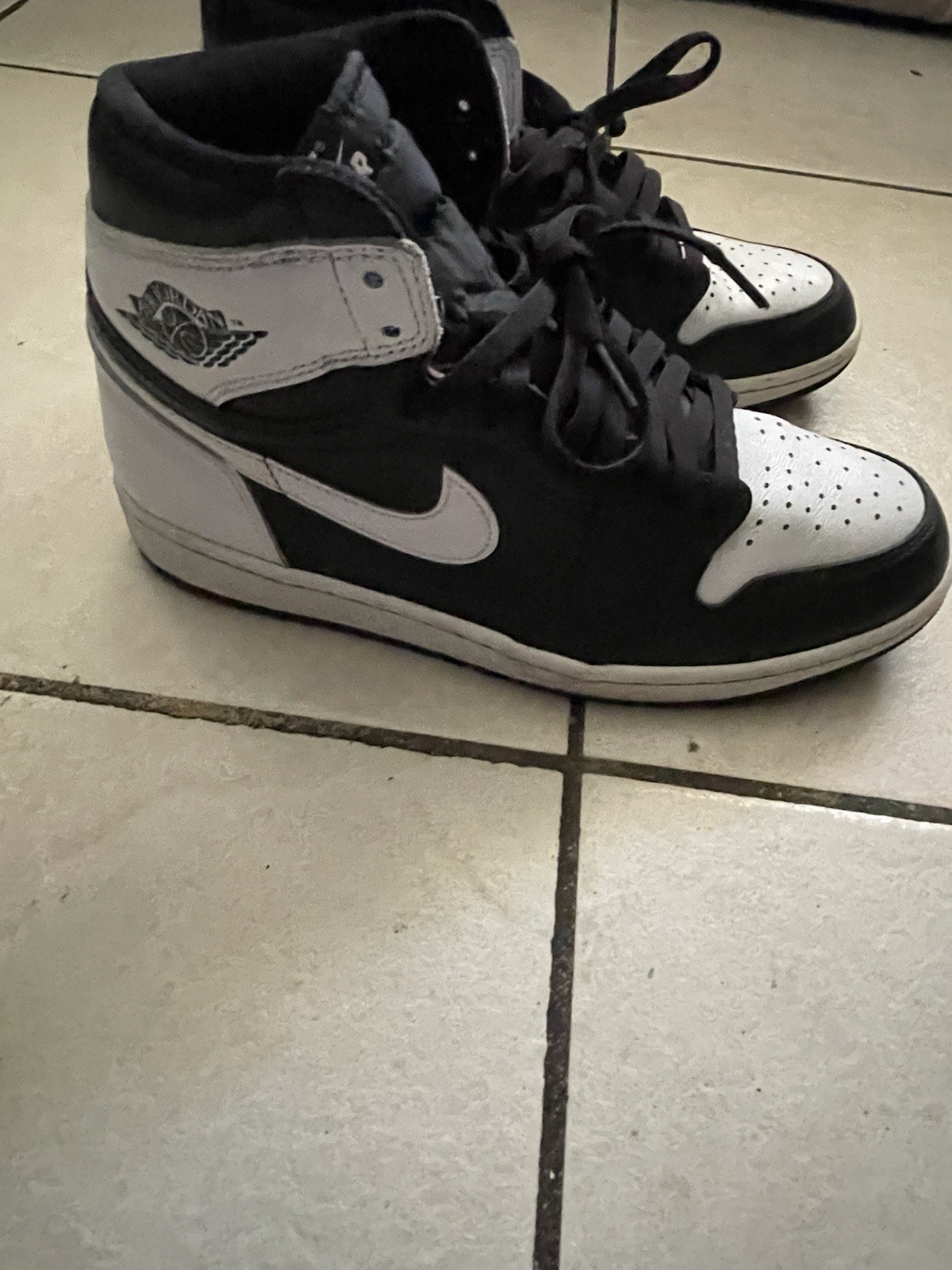 Nike Air Jordan 1 Retro High OG Men’s Black/White Colorblock Lace-Up Hi-Top