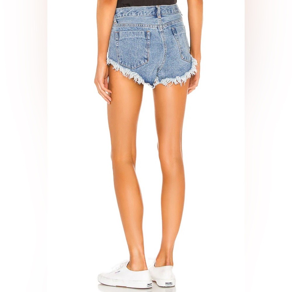 NWT Superdown Keira Jean Shorts in Dark Stone Wash Blue Distressed size 24