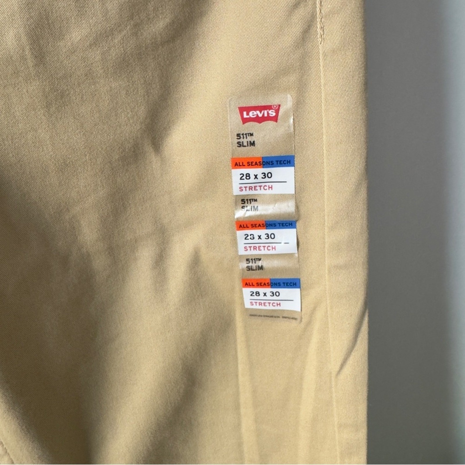 Levi’s 511 Slim All Seasons Tech Pants Tan Straight-Leg Stretch 28×30 Pockets