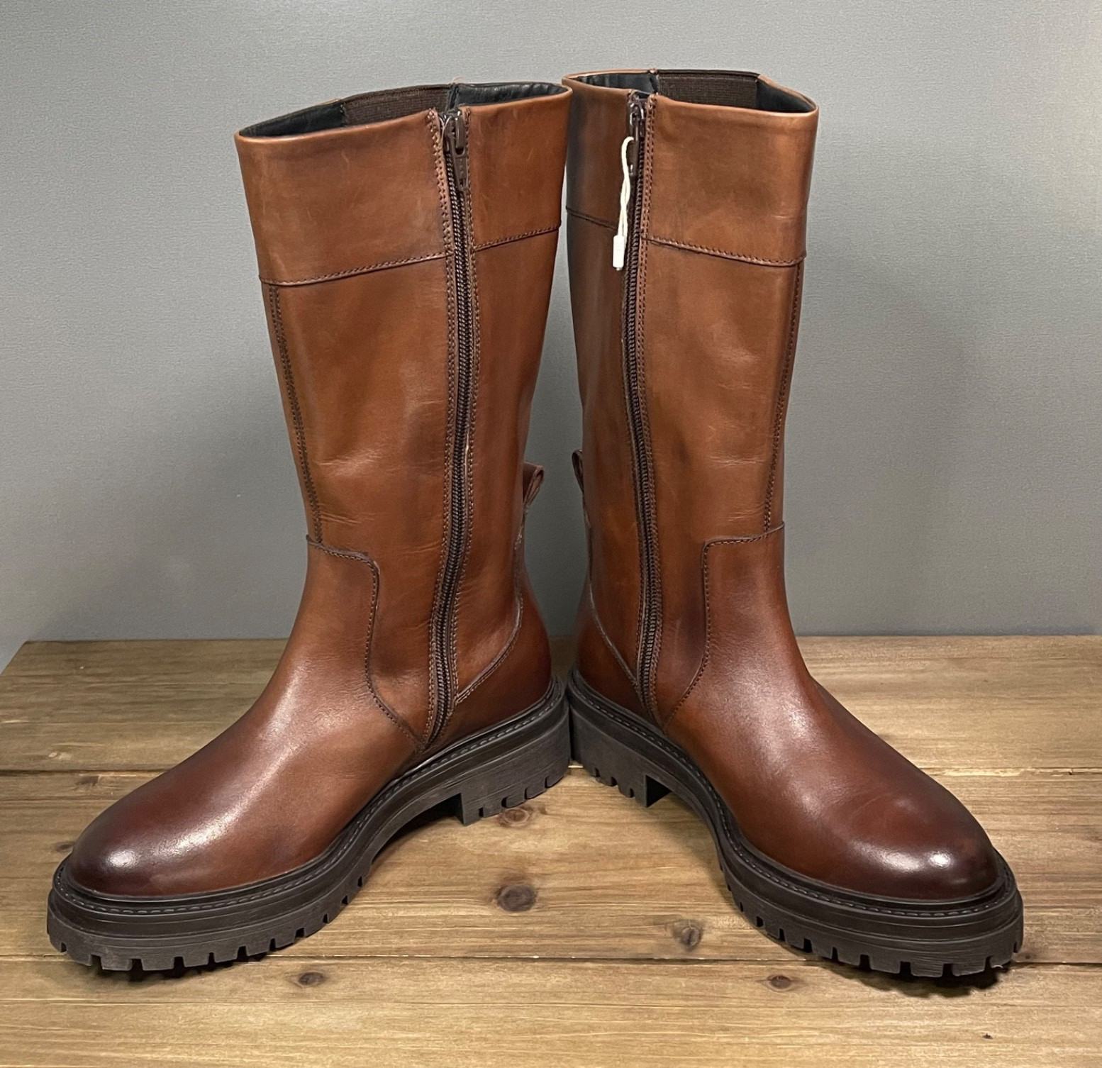 Geox Respira Women’s Boots Size 37 Brown Leather Mid Calf Chunky Lug Sole Zip Up
