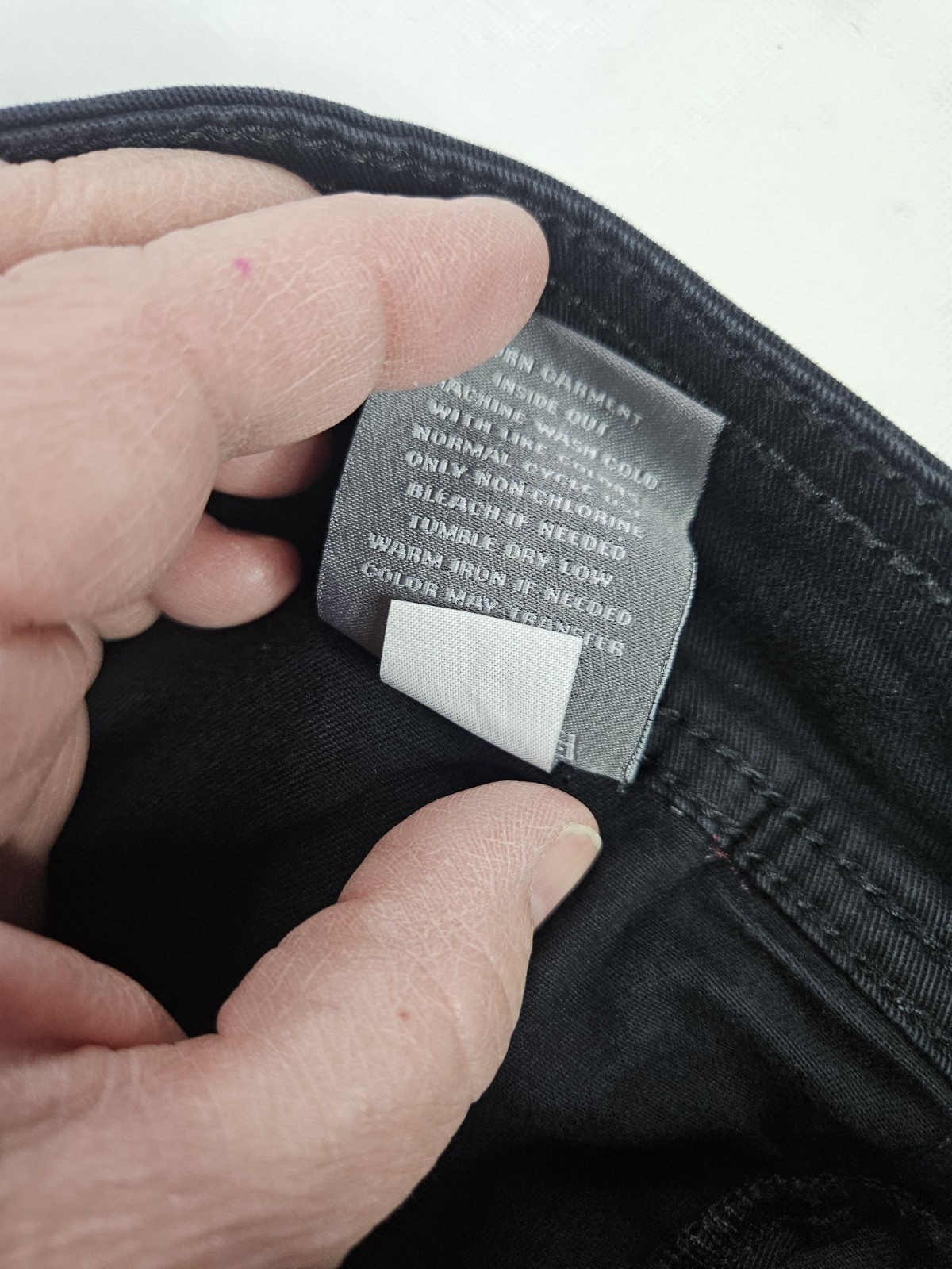 Torrid Feel Fit Capri Jeans Women 28 (48×24) Black Roll Tab Stretch Casual Plus