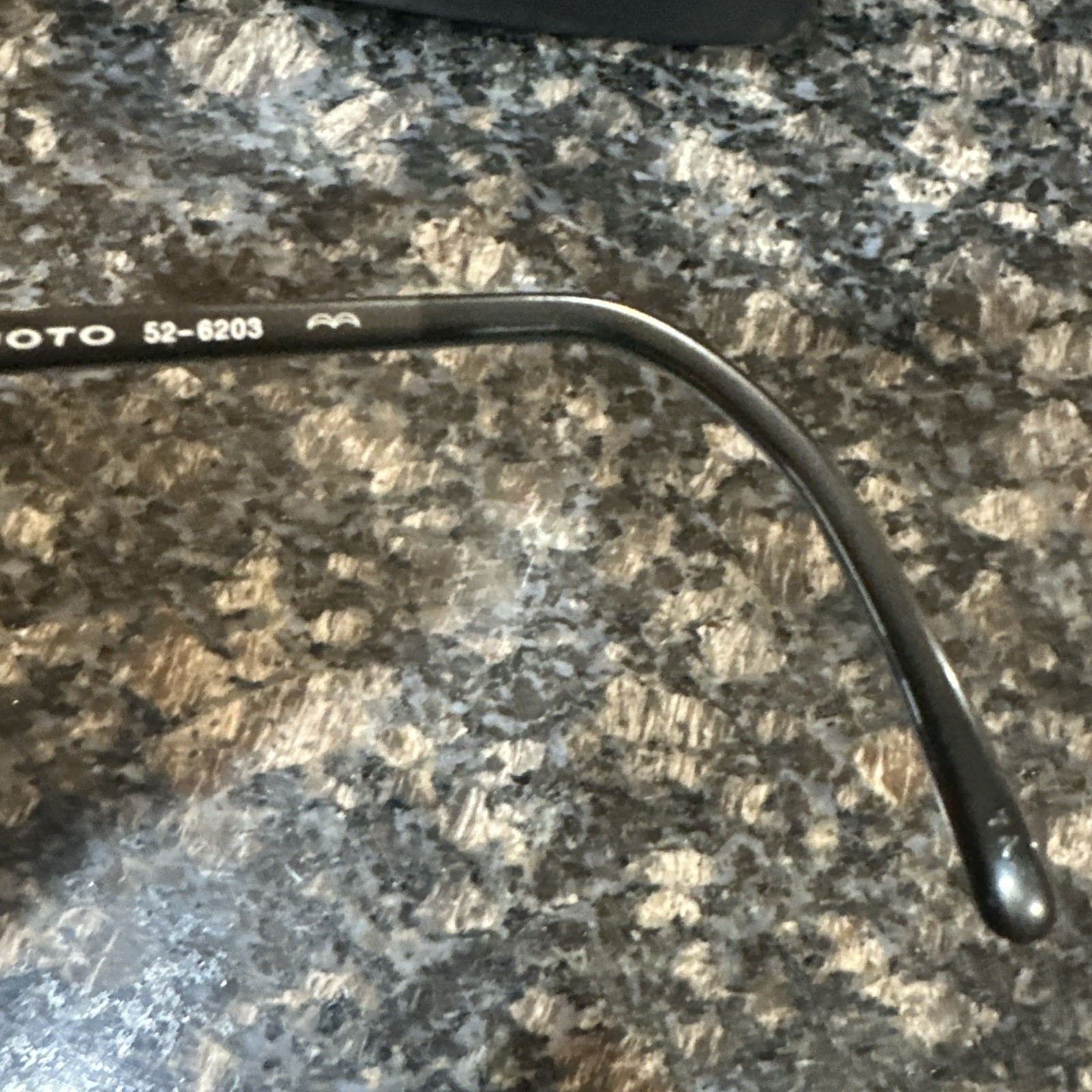 90s Yohji Yamamoto Men’s Oval Sunglasses – Metal Frame 52-6203 – Japan