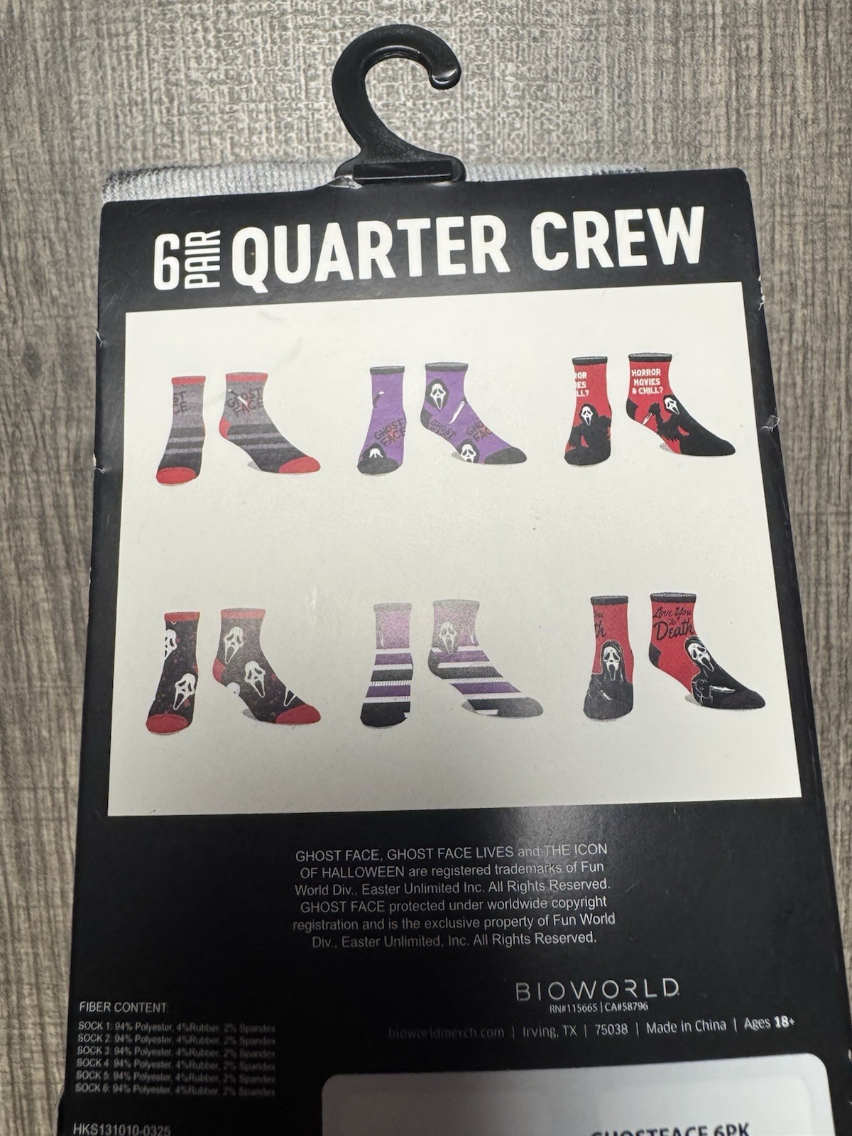 (6 Pack) Ghost Face SCREAM Crew Socks (Mens 8-12)