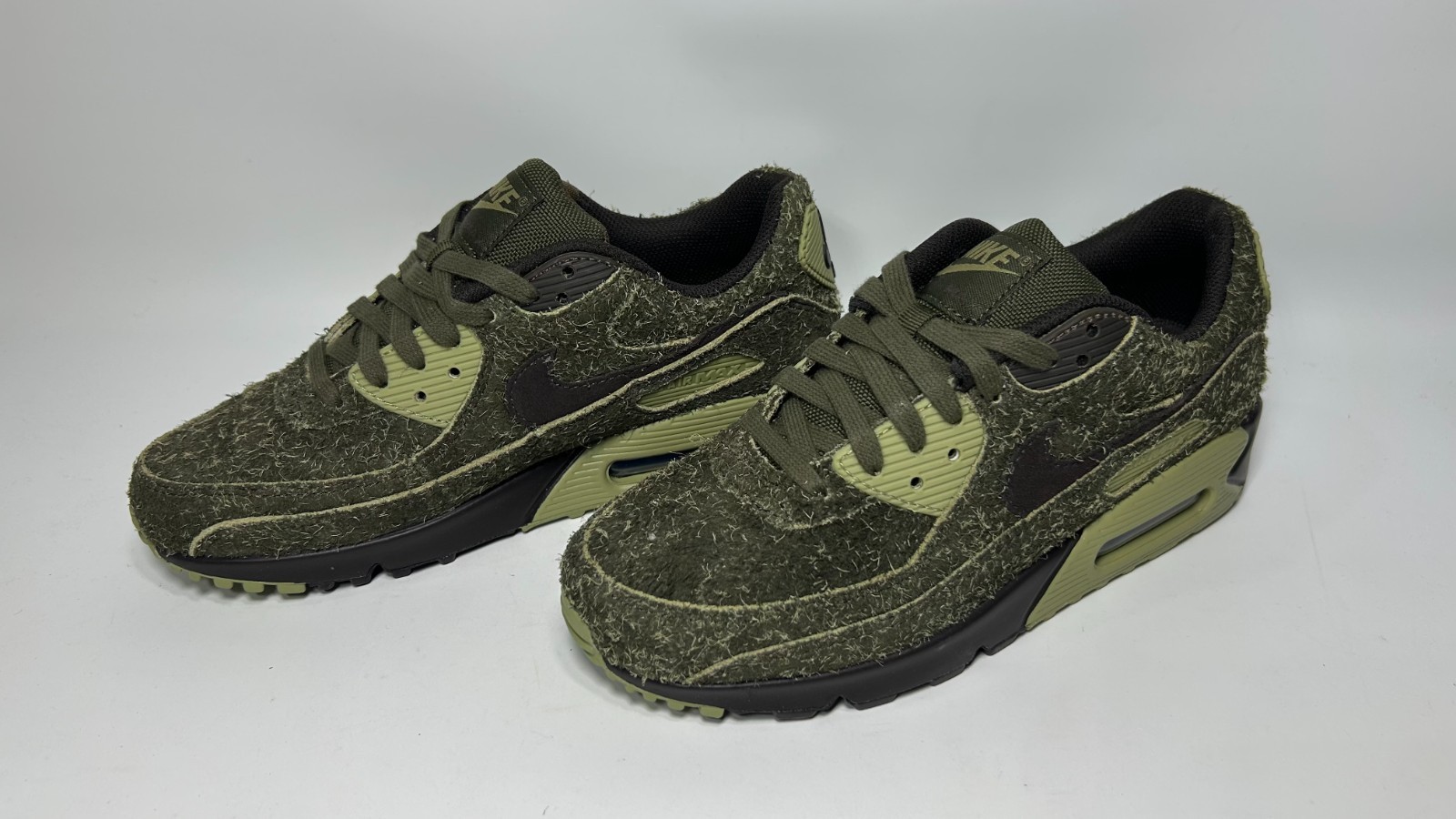 Nike Air Max 90 Premium Skunk Men’s Size 11 Cargo Khaki HV6663-300