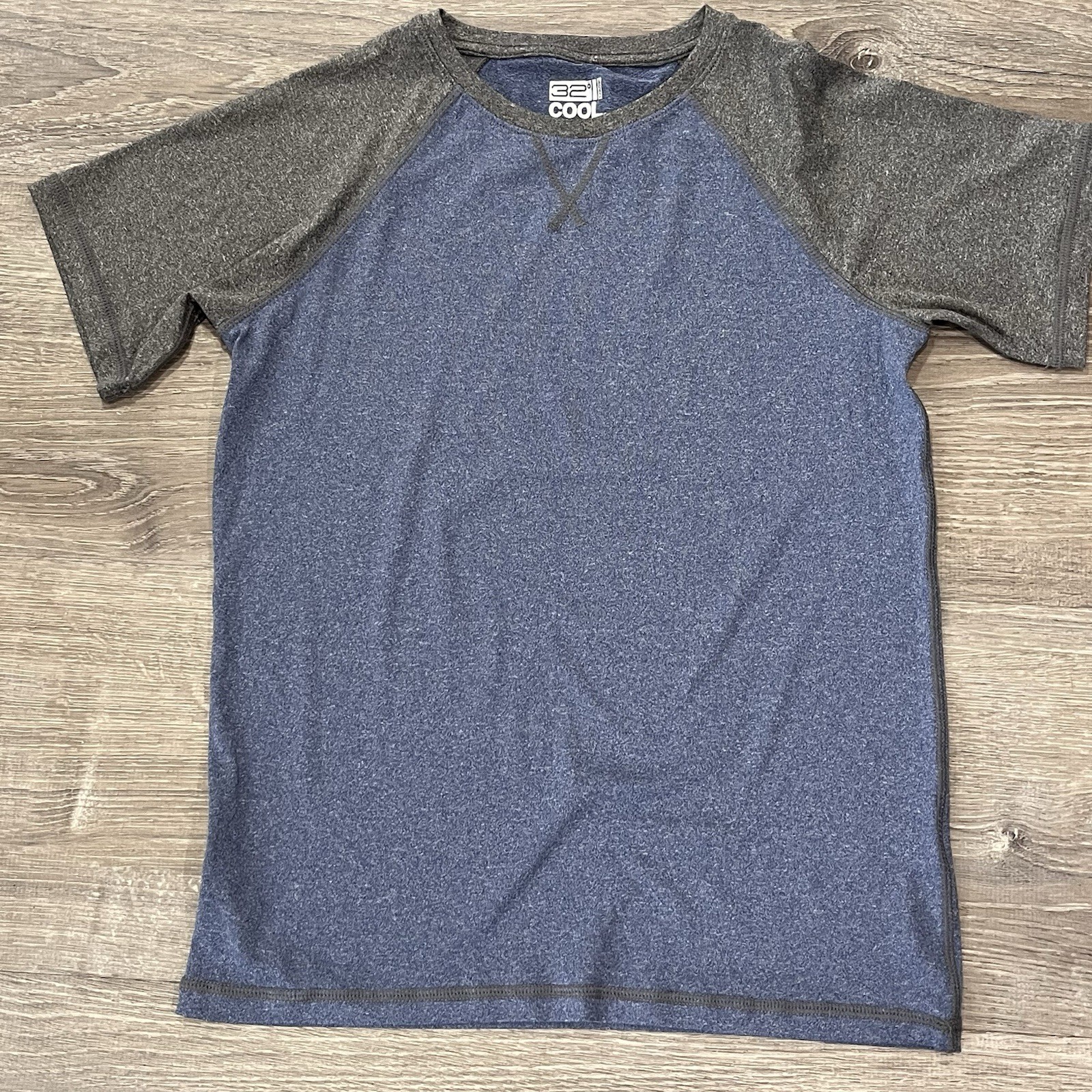 32 Degrees Cool Kids Grey Short Sleeve Shirt Boys Size Medium 10/12