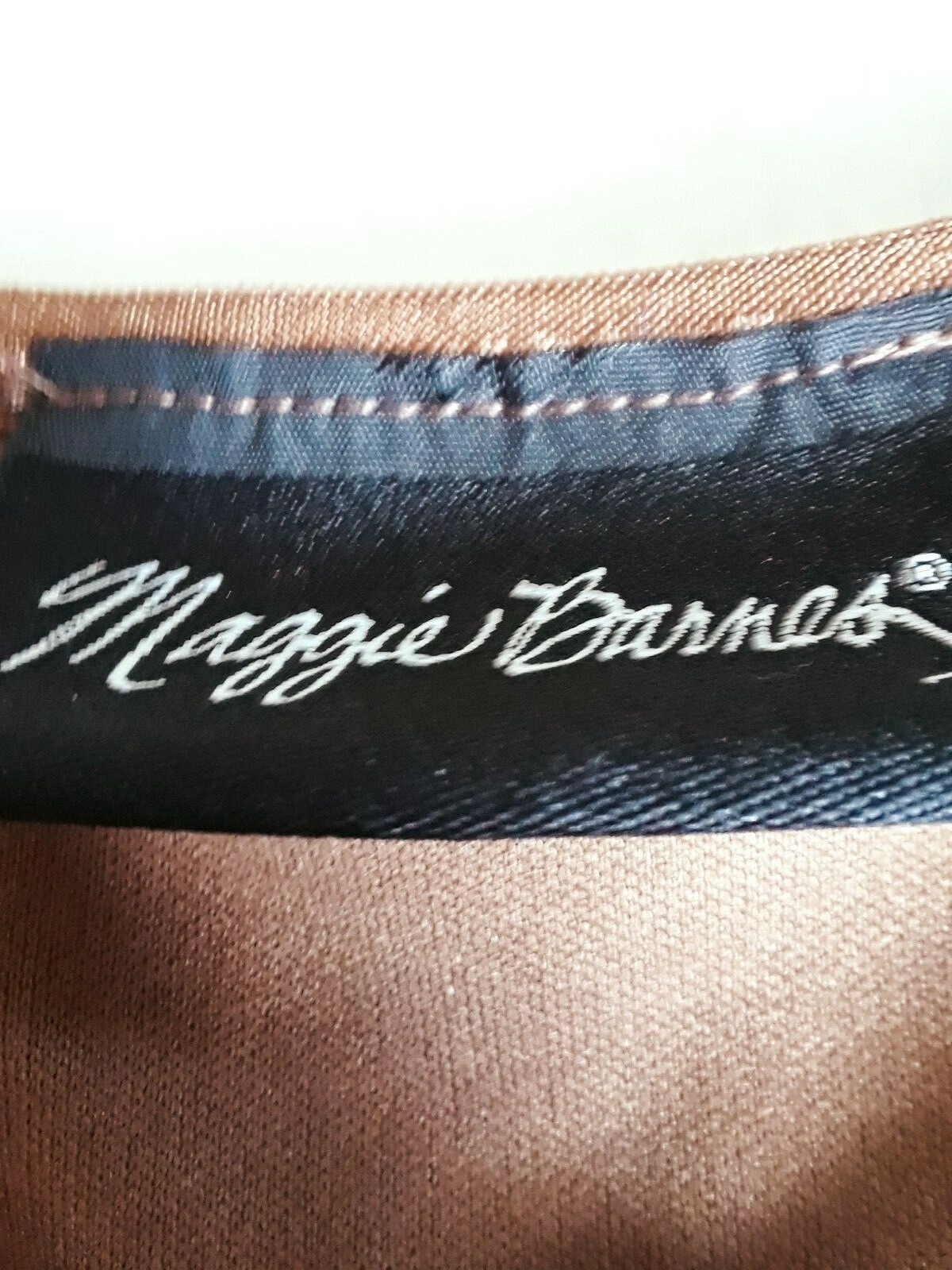  TA1-19 Maggie Barnes 3x ladies top, medium brown with highlights, lined
