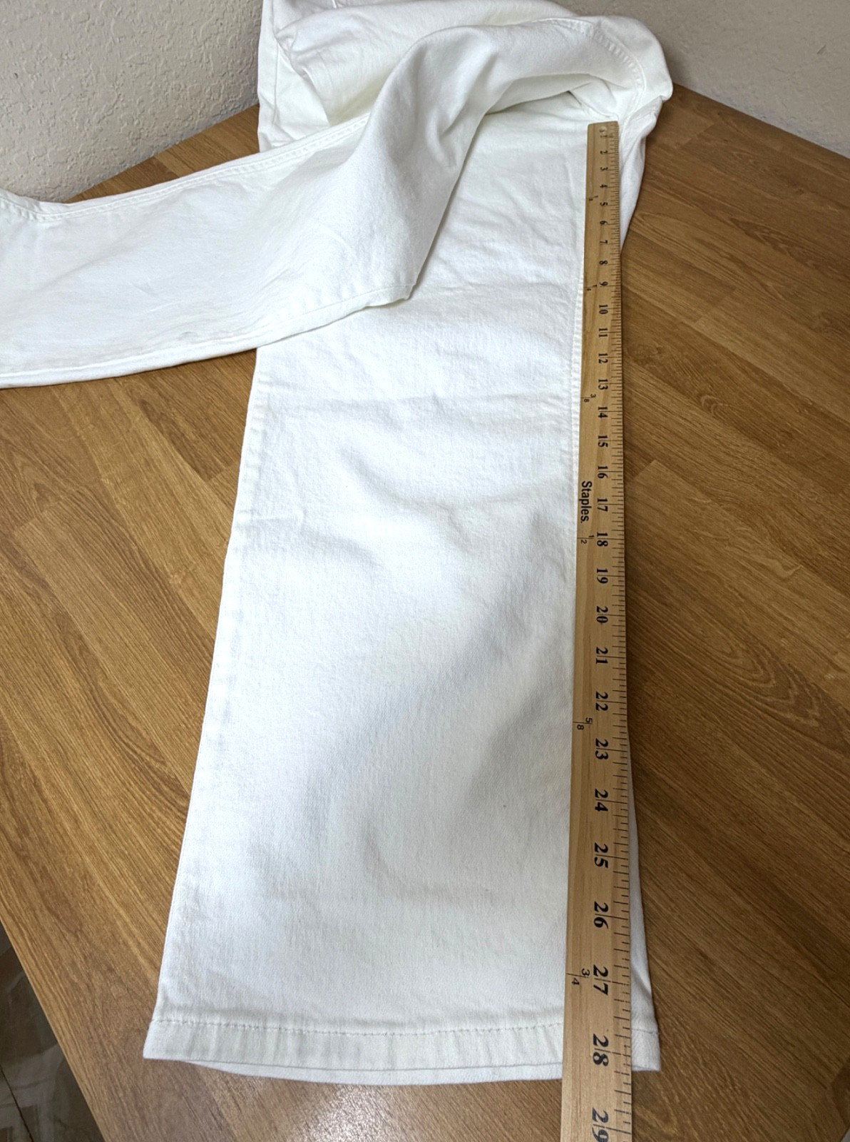 Levis Jeans Mens 48×30 White 541 Athletic Taper Stretch Denim Inseam 28 NWT