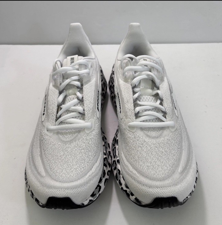 Brooks Revel 9 Black White Gray Leopard Print Low Top Women’s Sneakers Size 7