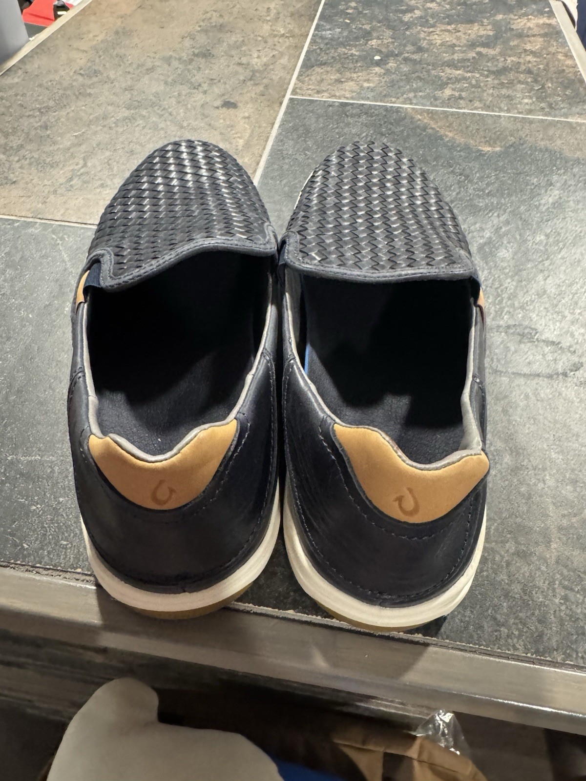 Olukai Laeahi Lauhala Navy Blue Mens Slip On Sneakers Leather Size 11.5