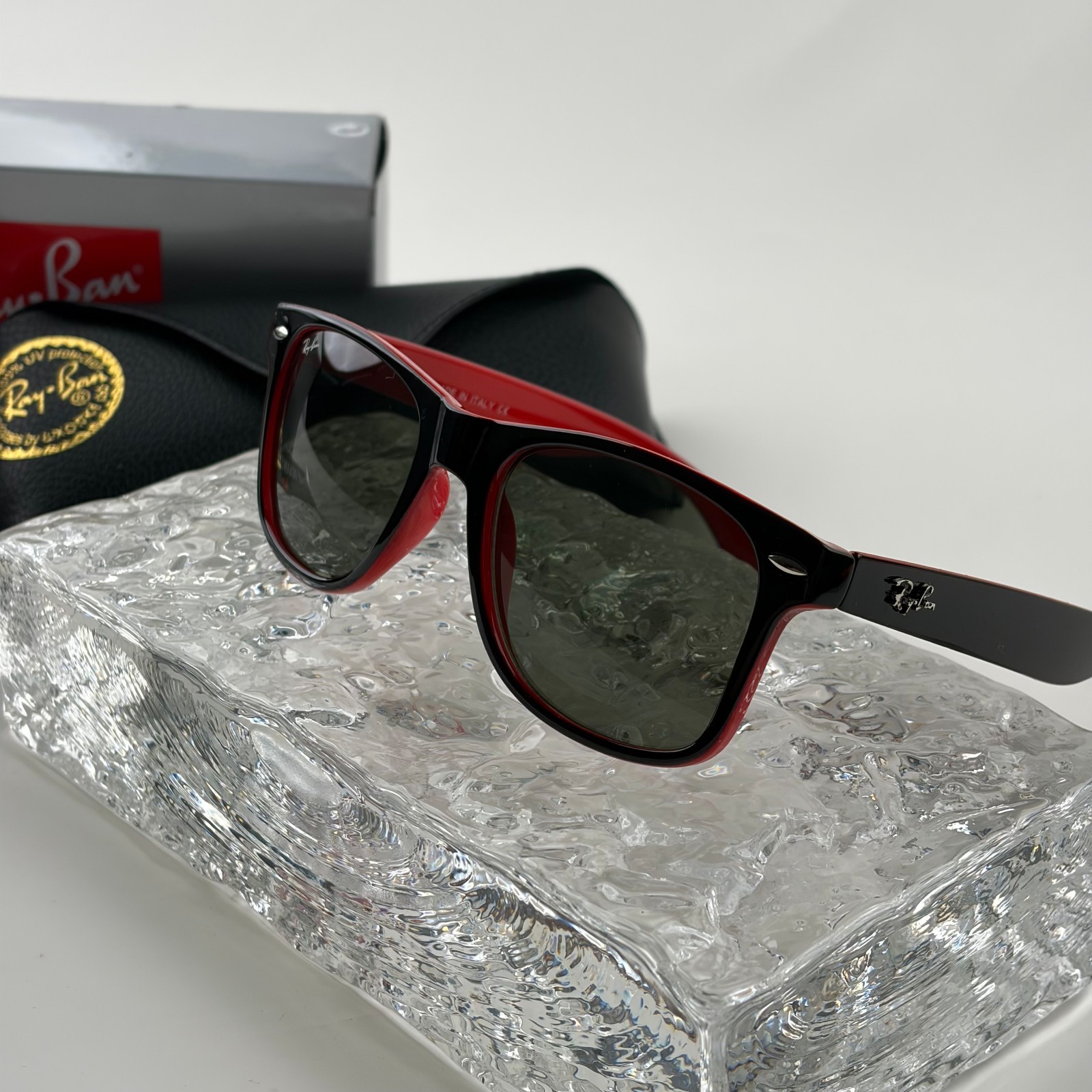New In Box – Ray-Ban Wayfarer RB2140 Black Red Sunglasses Full Set