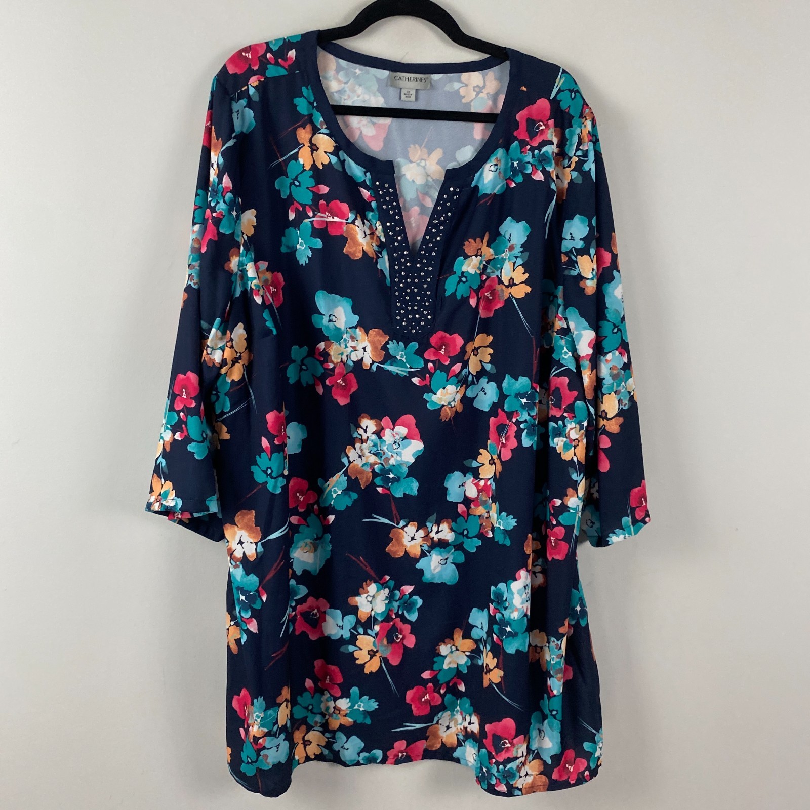 Catherines Embellished 3/4 Sleeves Floral Tunic Size 2X Split Neck Pullover