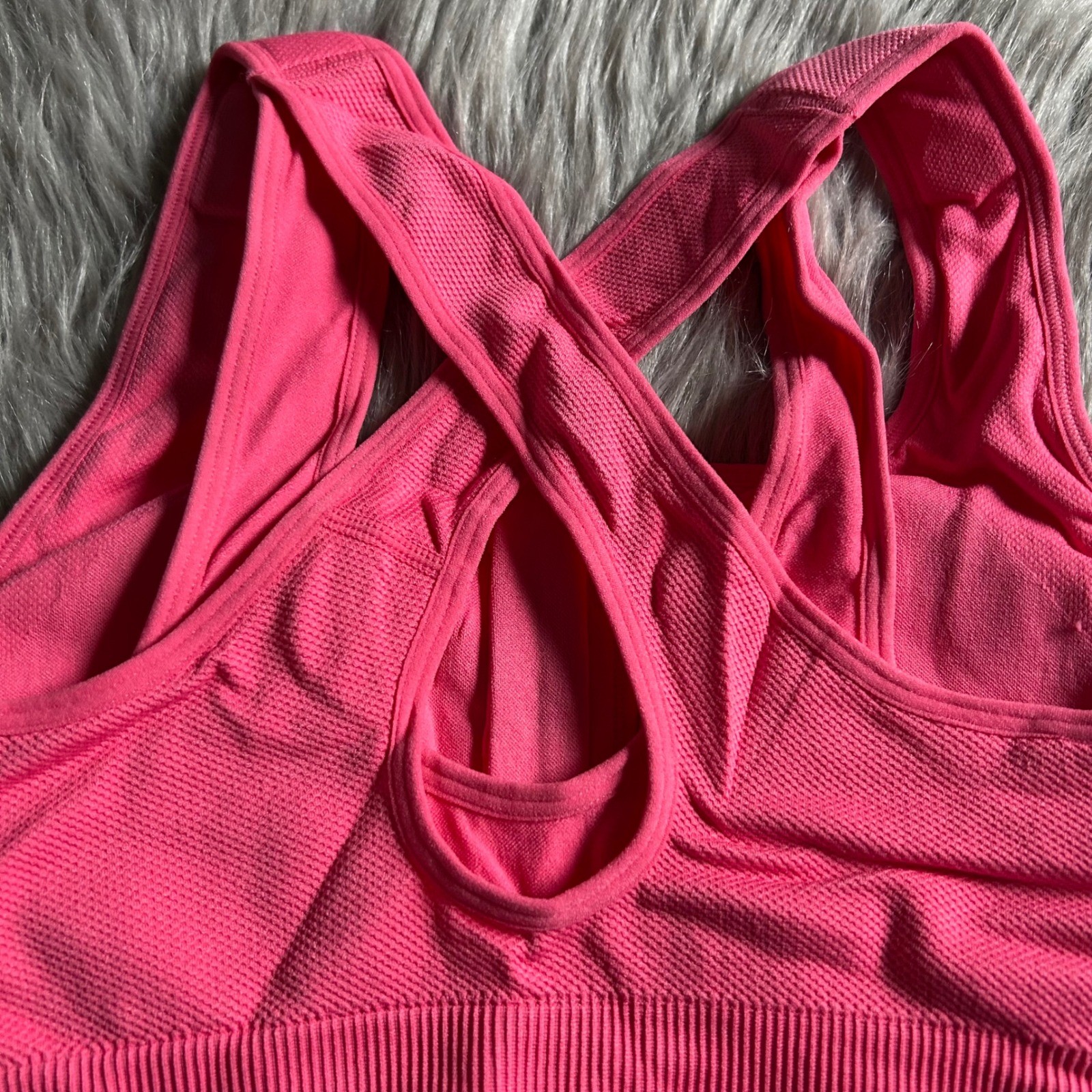 Avia Wireless Sports Bra Womens Size Small Pink Medium Support Front Zip Closure