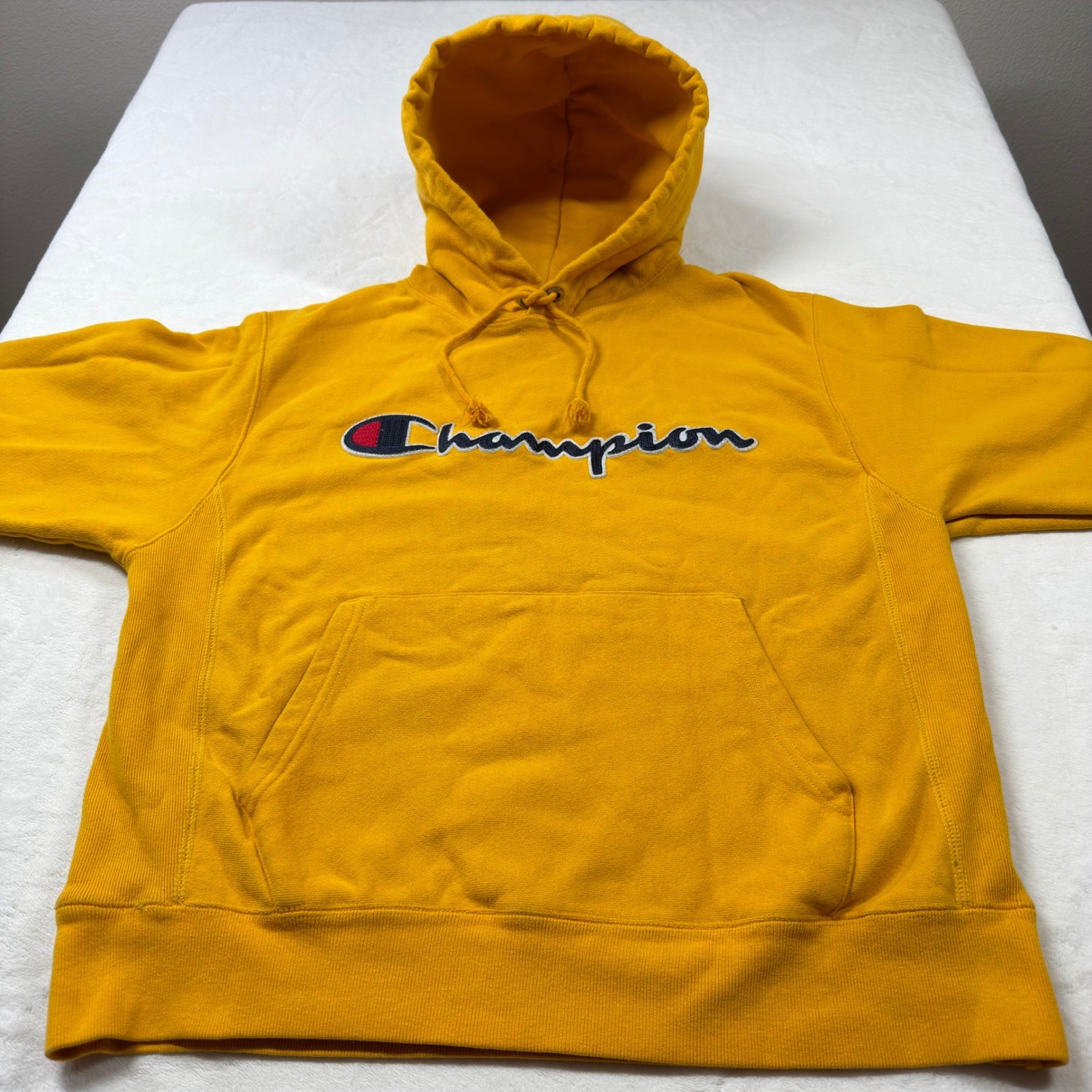 Champion Reverse Weave Hoodie Mens Medium Gold Yellow Good Script Logo GF68 BYC