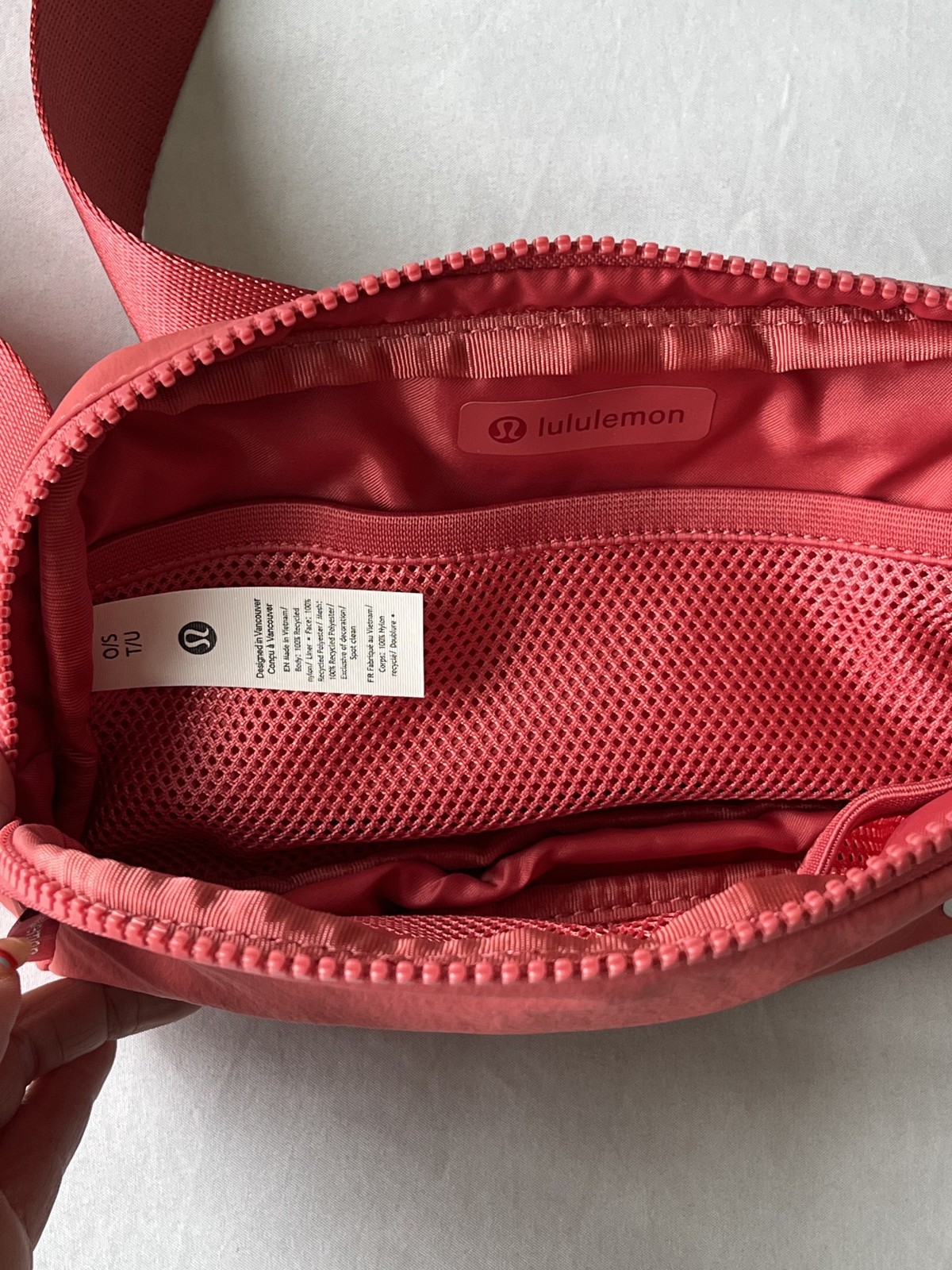 NWT lululemon Everywhere Belt Bag 1L – OG Original Continuous Strap