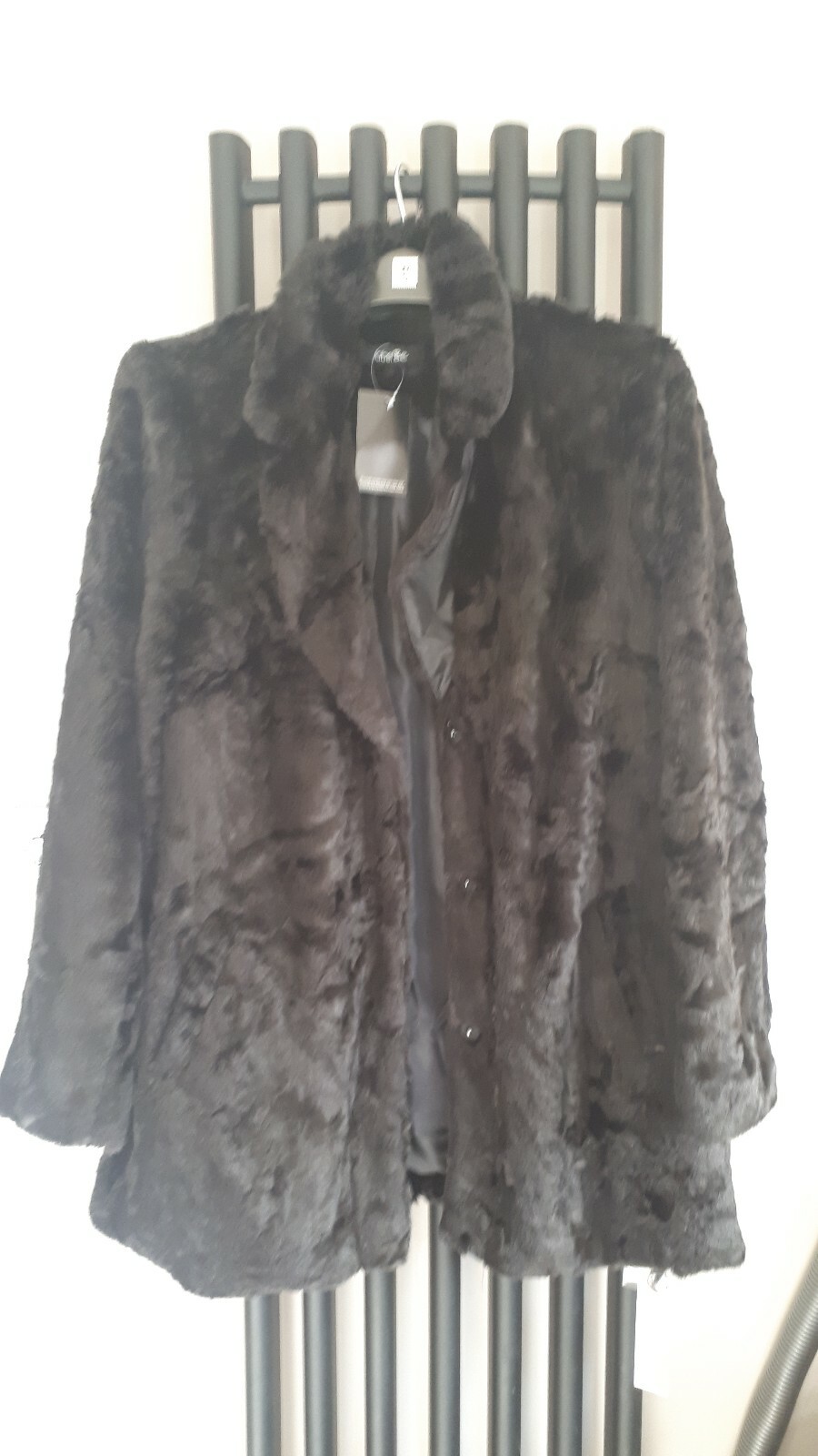 BNWT UK16 Black Faux Fur Coat Jacket Vegan Punk Goth RRP £99 Machine Washable