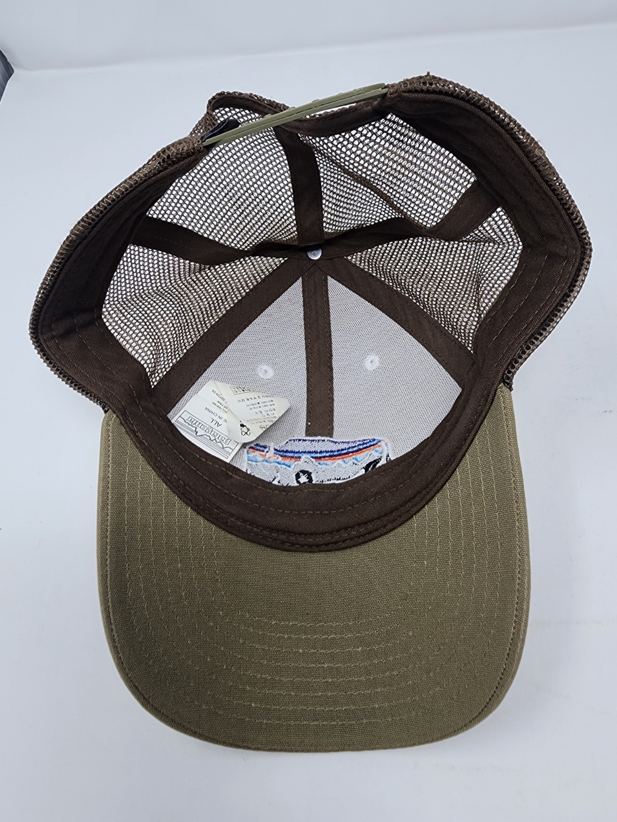 Patagonia Fitz Roy Bison Lo Pro Trucker Hat Snapback Meshback Cap Brown White