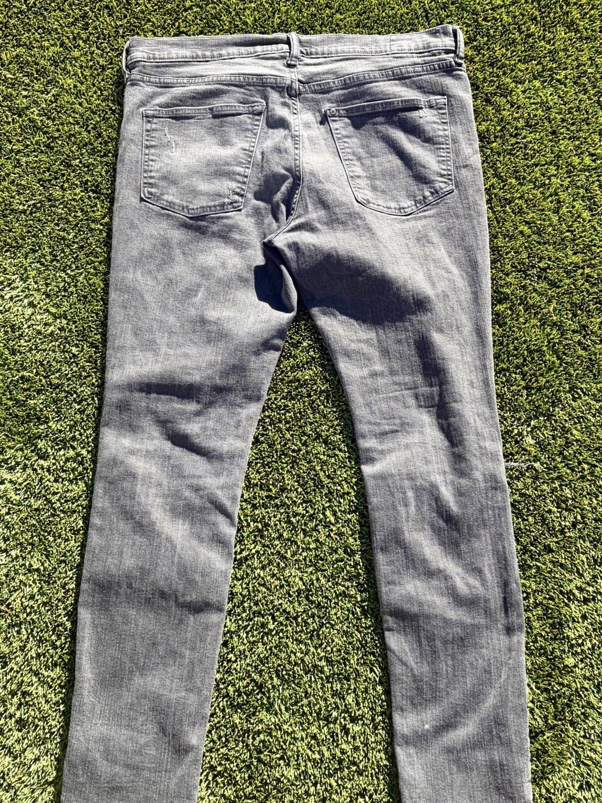 H&M men’s Skinny Jeans Black Distressed 38×32