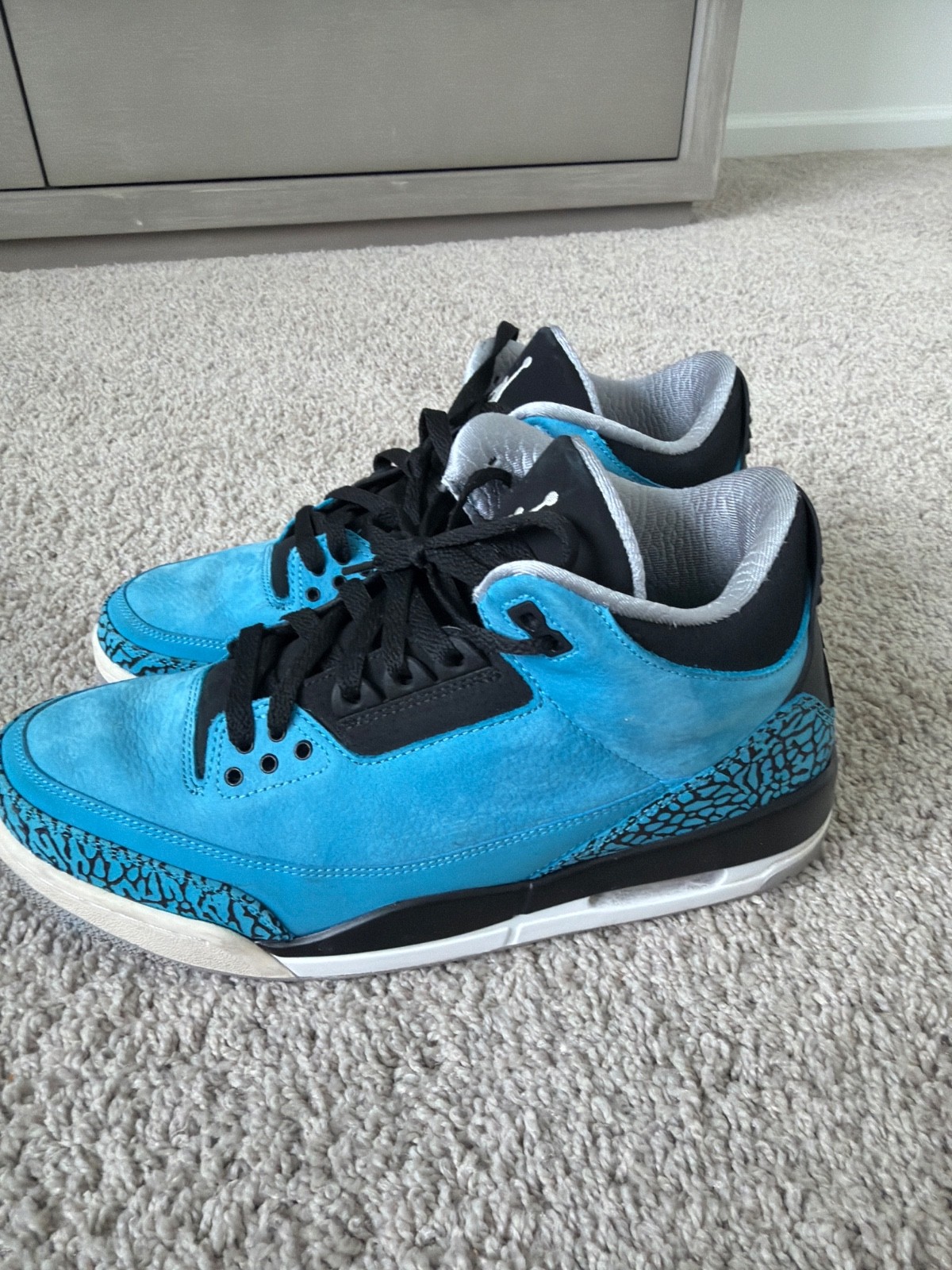 Size 9.5 – Air Jordan 3 Retro Powder Blue