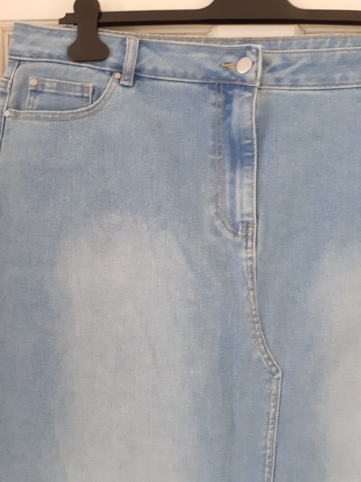 Roman Denim Midi Skirt. Size 18
