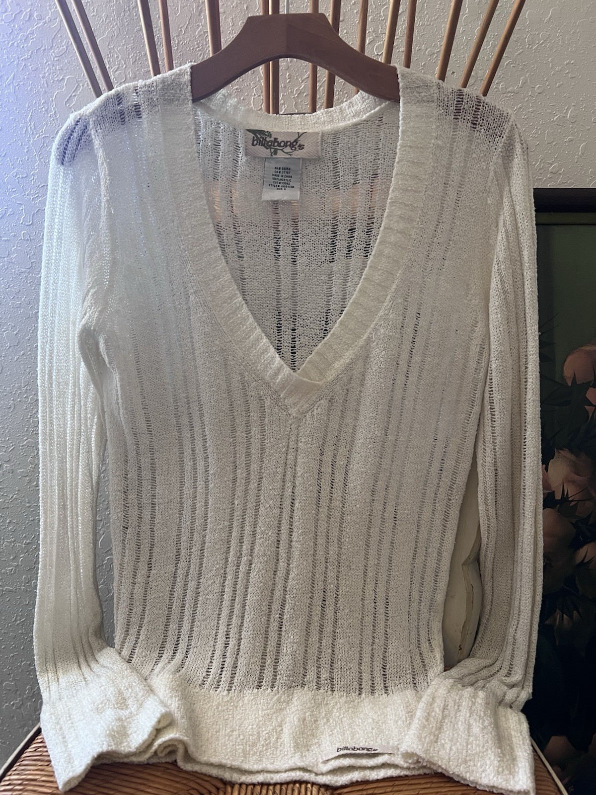 90s Billabong White Knit V-Neck Pullover Sweater Lightweight Long Sleeve S