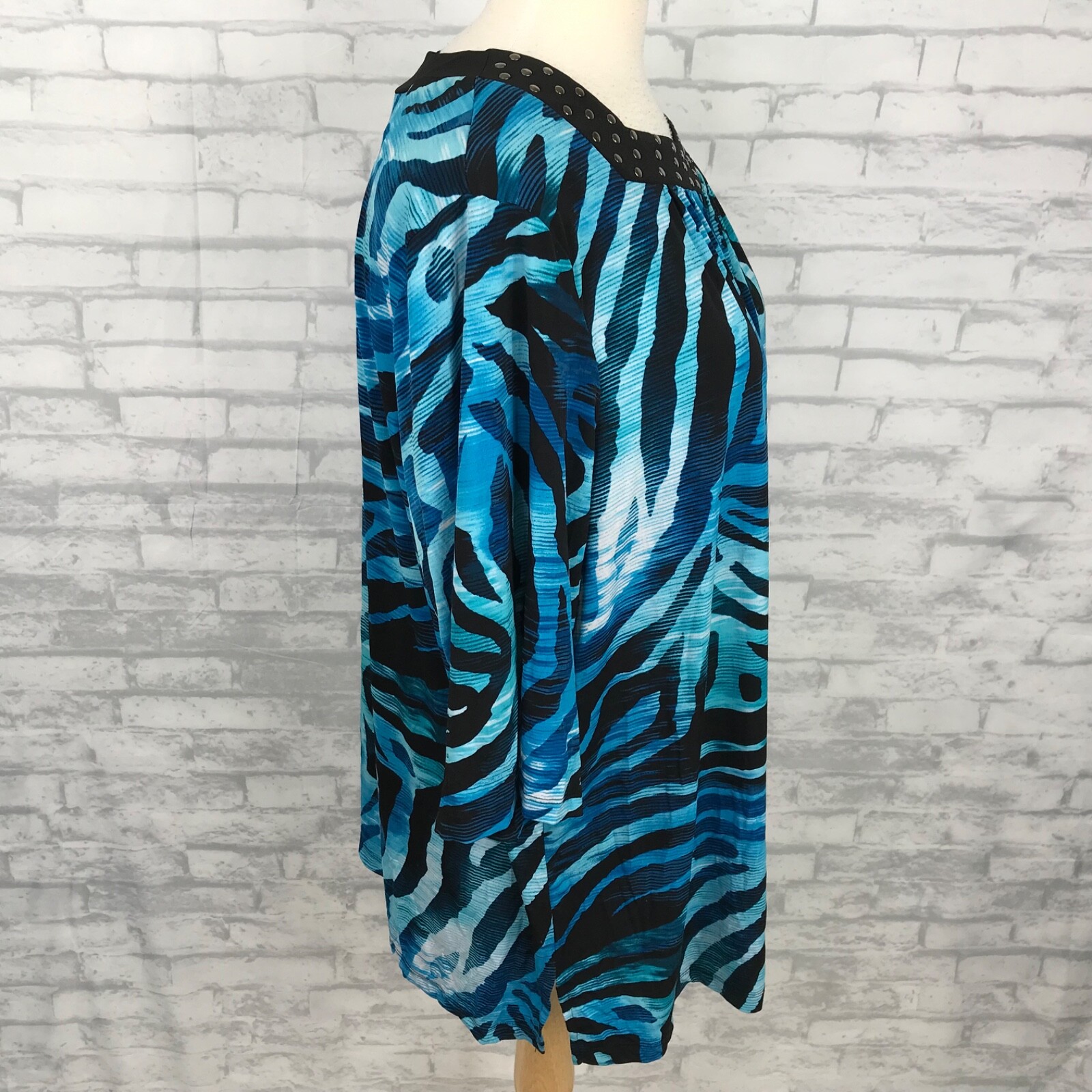 Maggie Barnes Blue Tunic Top Shirt Size 4X Pullover Knit Beaded 3/4 Sleeve