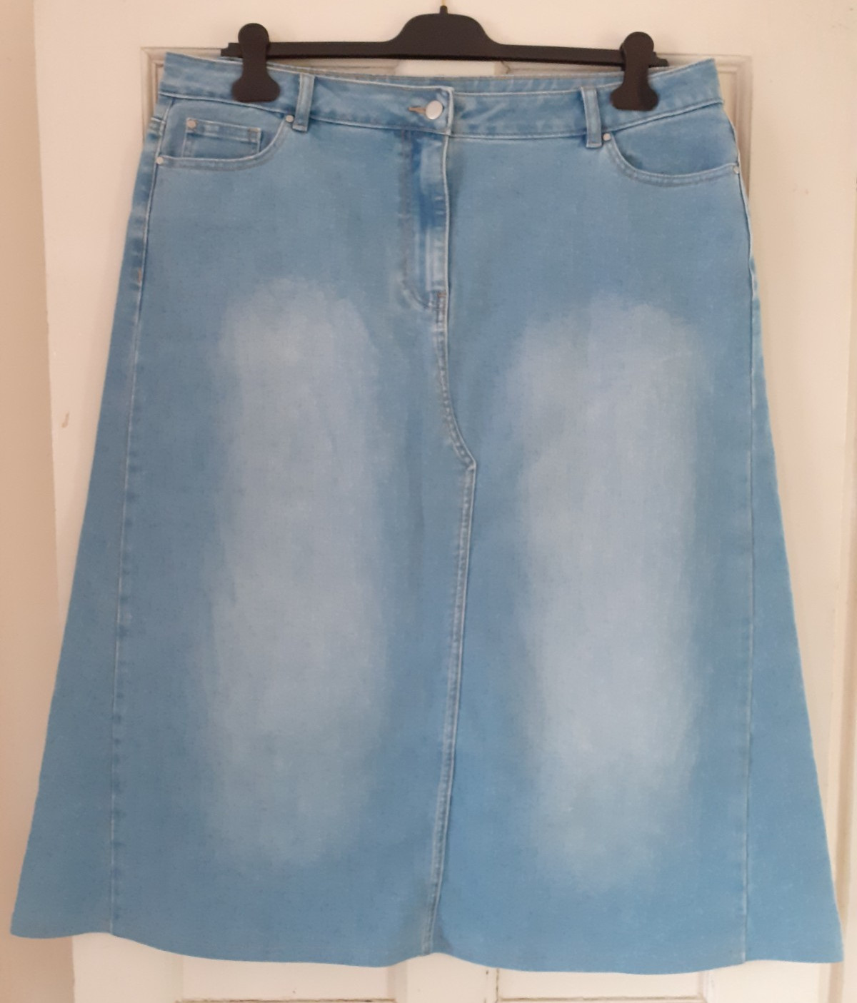 Roman Denim Midi Skirt. Size 18