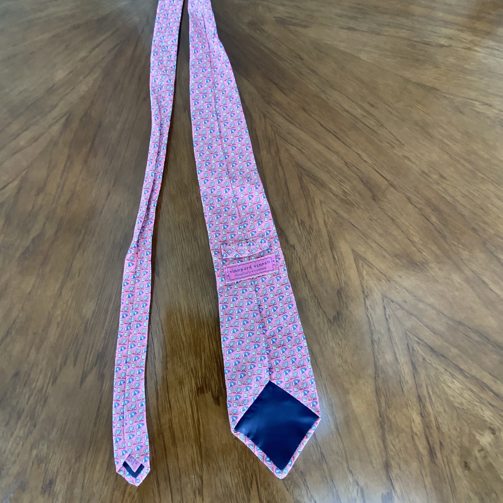 Vineyard Vines Men’s Pink Blue White Silk Geometric Pattern Tie
