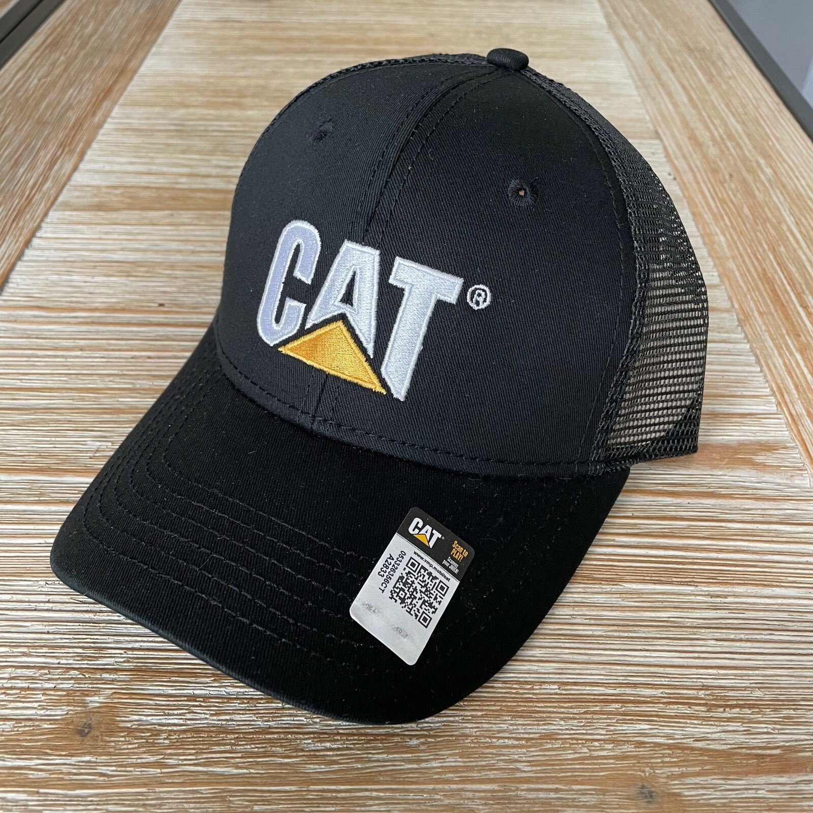 NEW – Caterpillar Cat Equipment Twill / Mesh Hat Cap – Snapback Black Mesh