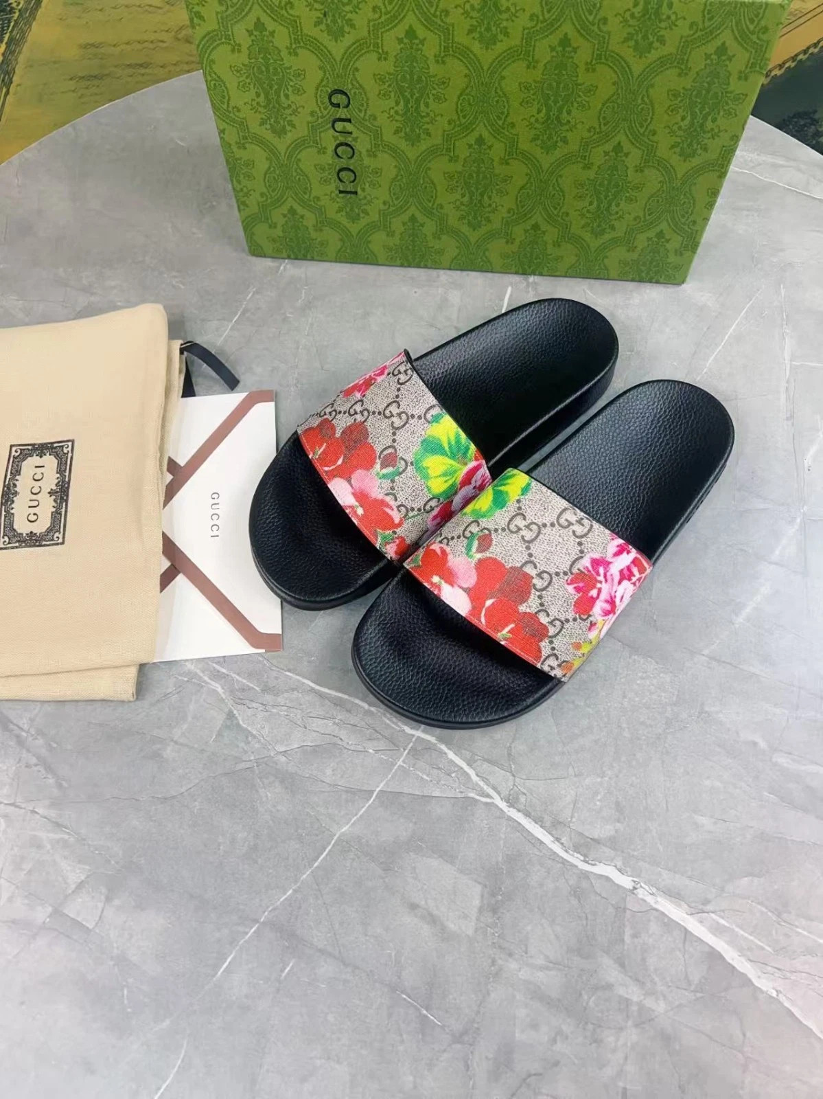 Gucci Floral GG Slide Sandals