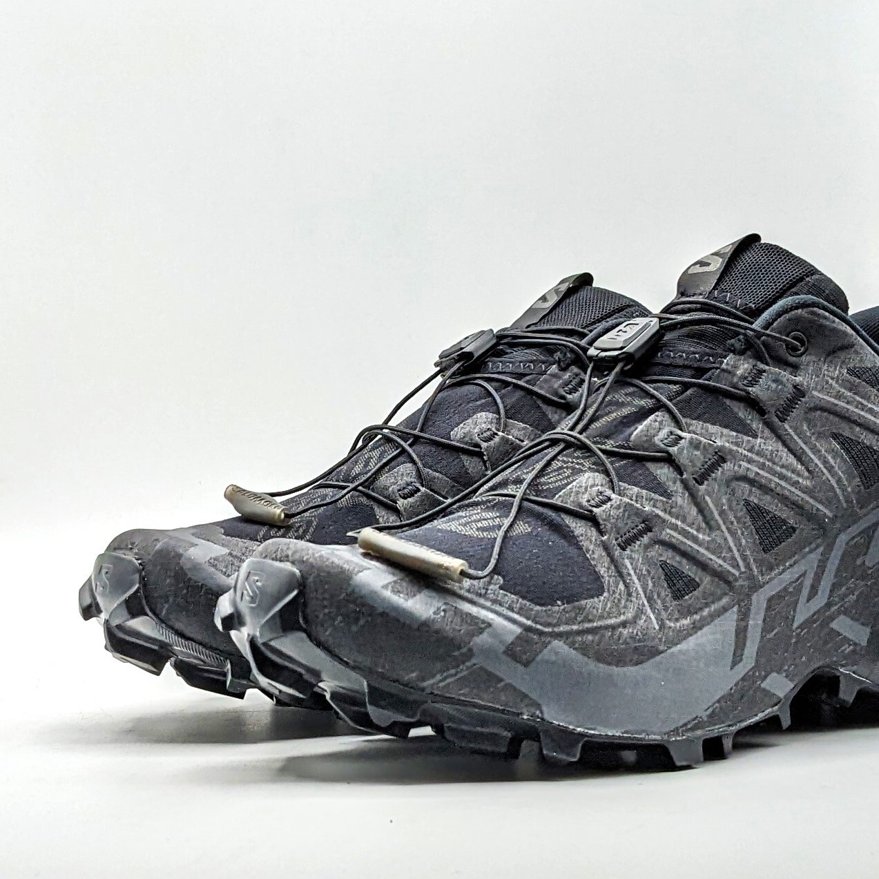 Salomon “Speedcross 6” Women’s Moderate Terrain Running Shoe [Black/Phantom] NEW