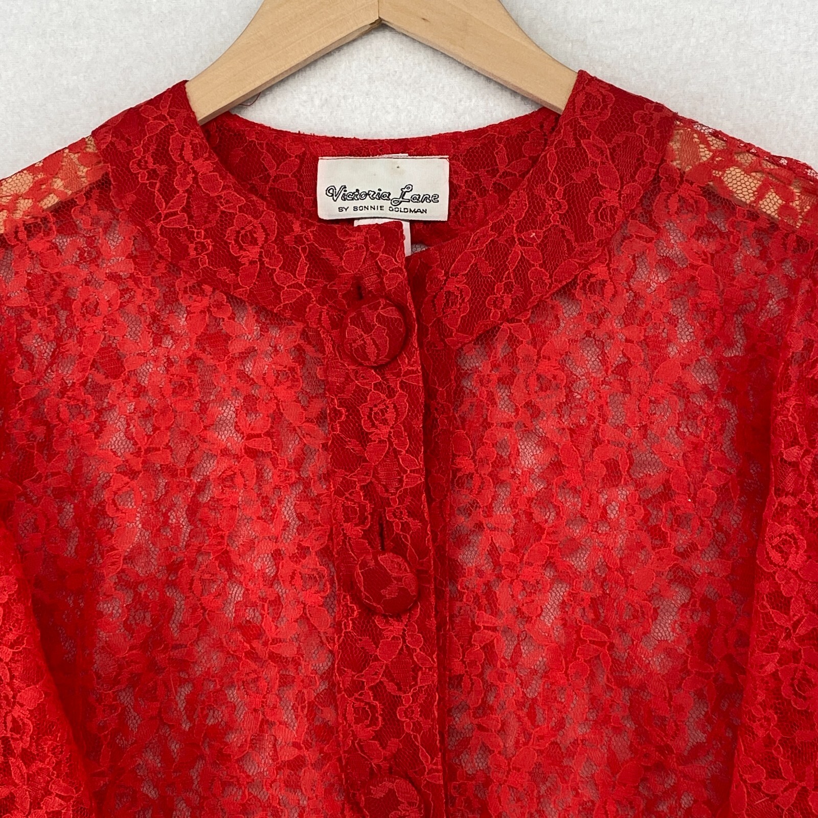 VICTORIA LANE BONNIE GOLDMAN Top S Sheer Lace Floral Button Up Long Sleeve Red