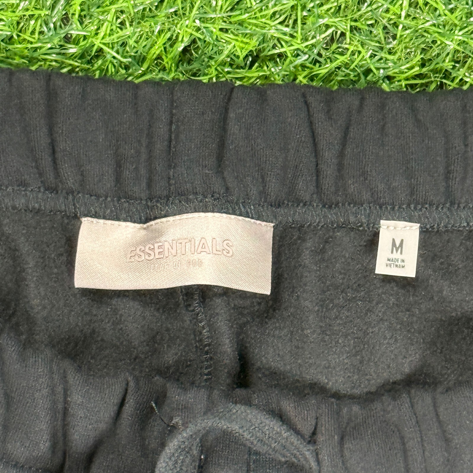 Fear of God Essentials Shorts SS22 Stretch Limo Black – 100% Authentic (XS-XL)