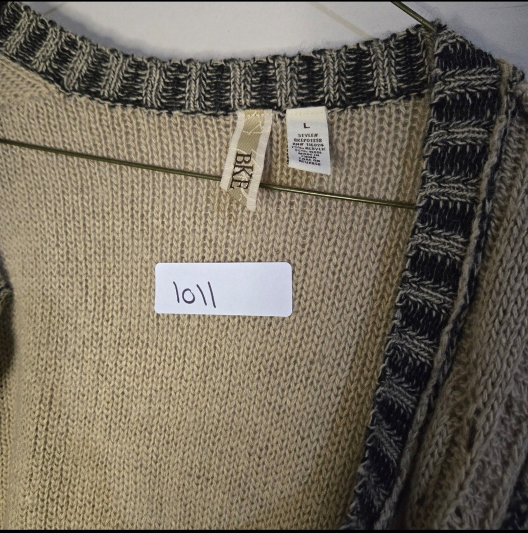 BKE Women’s Open Knit Cardigan Sweater Beige/Black Geometric Long Sleeve L