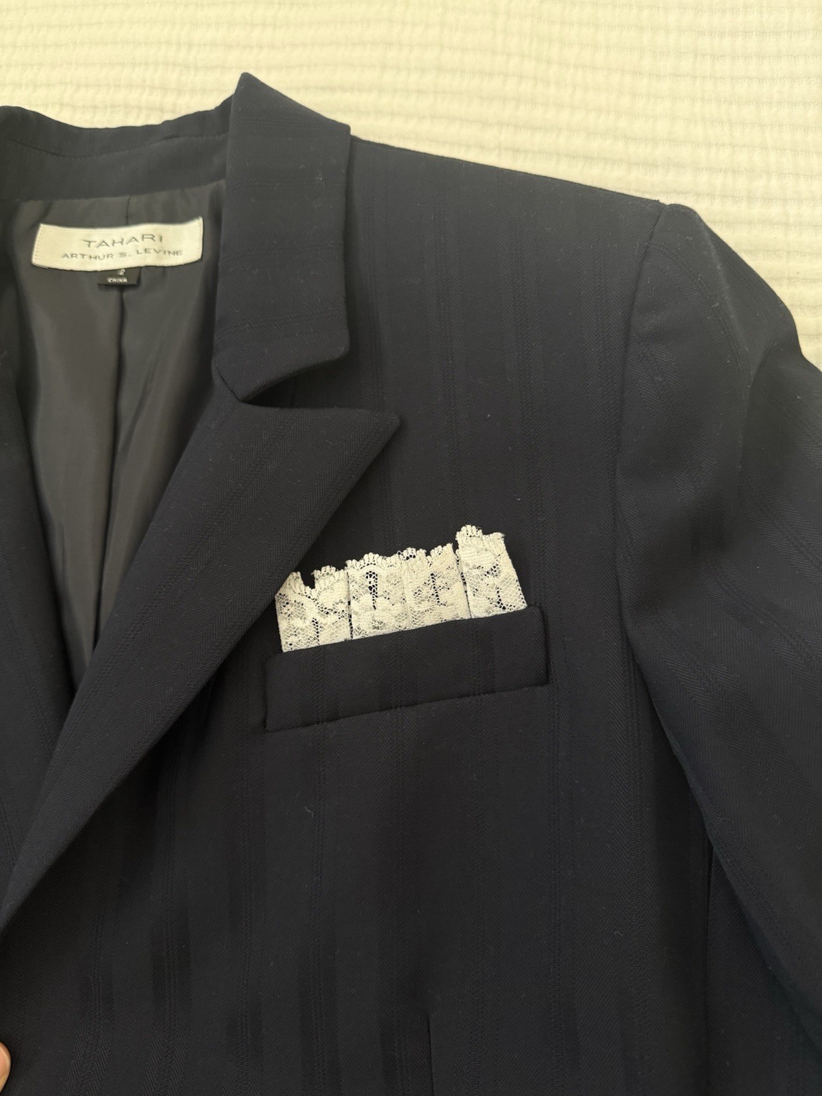 Tahari Arthur S. Levine Women’s Black Pinstripe Blazer 12 One-Button Lined