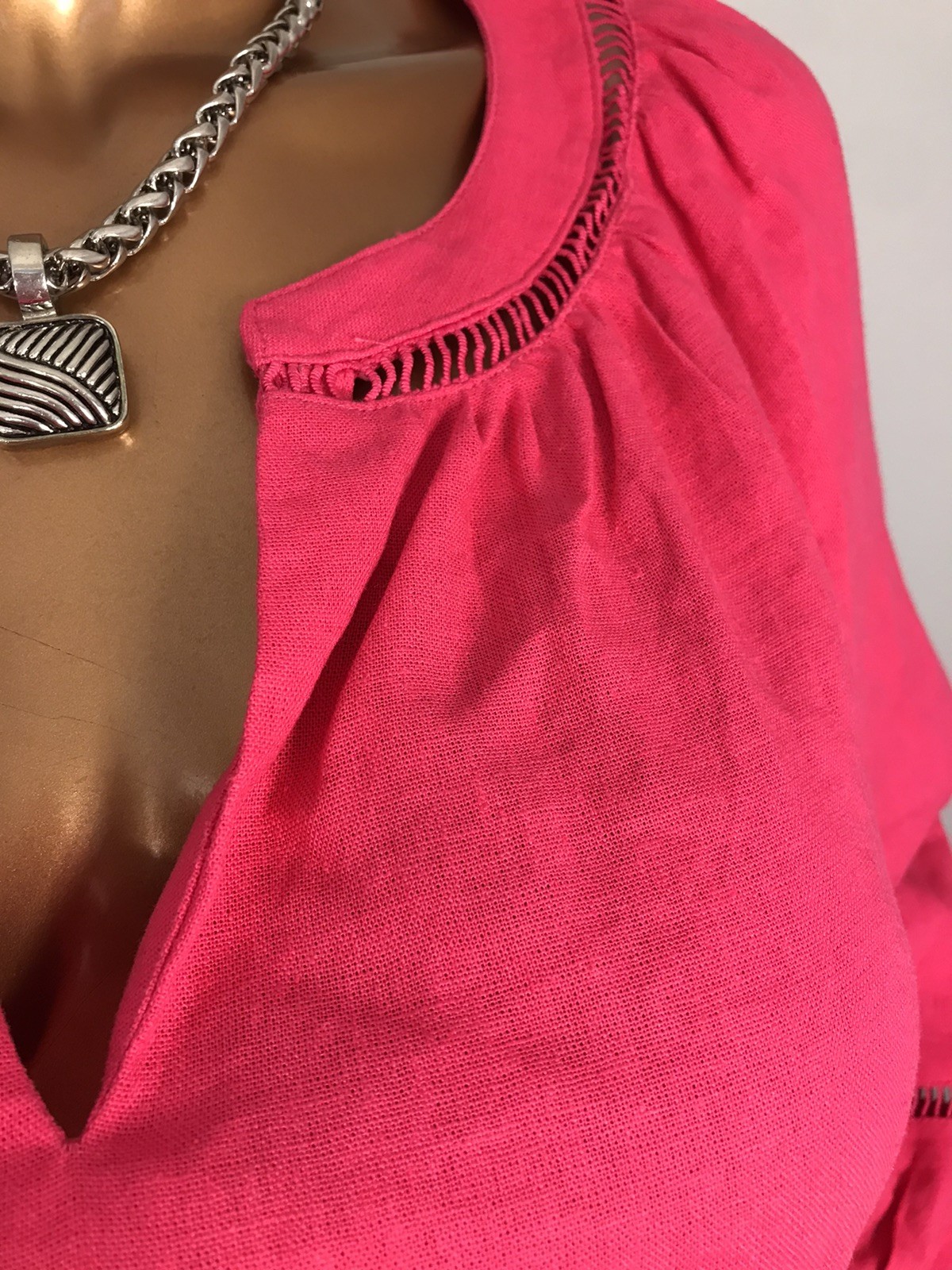Anne Klein M Top NWT $89 Linen Blouse Pink Crochet Low V Cut Sexy Shirt 3/4 Slvs