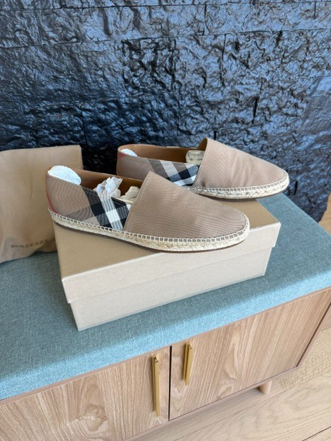 Burberry Shoes Mens US 13